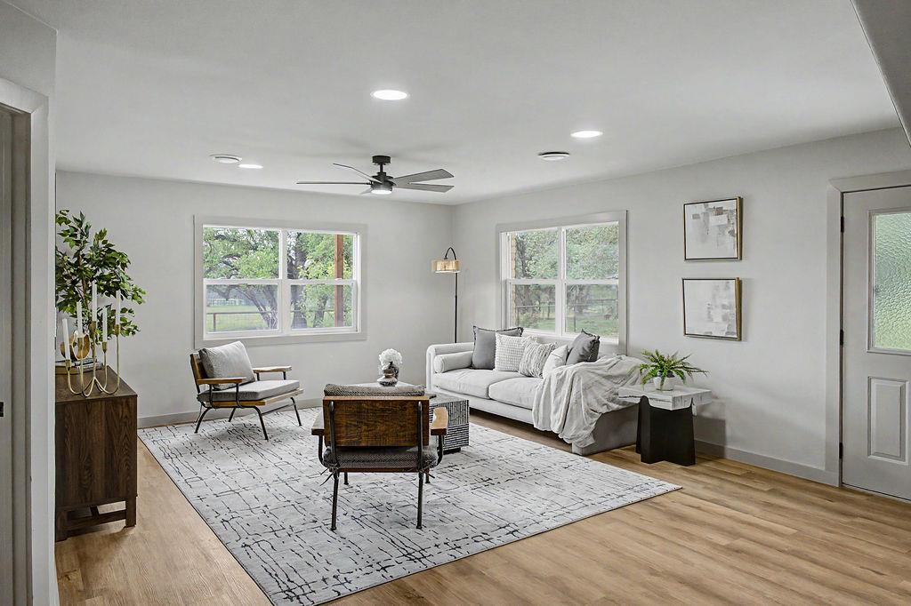 200 E Meadow Ln, Wimberley, TX 78676