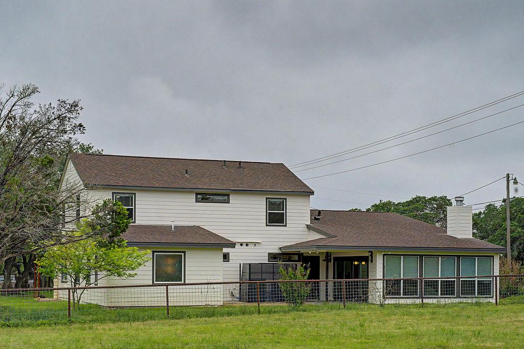 200 E Meadow Ln, Wimberley, TX 78676