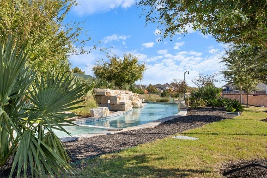 376 Papaya Dr, Buda, TX 78610