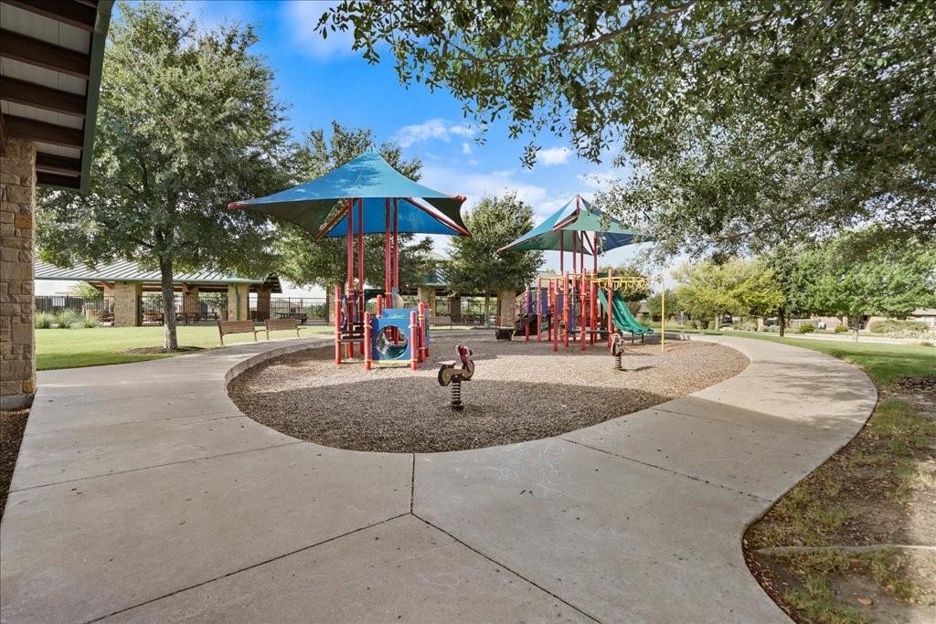 376 Papaya Dr, Buda, TX 78610