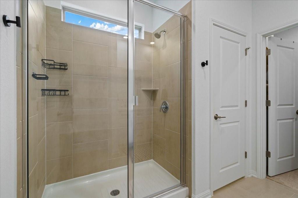 376 Papaya Dr, Buda, TX 78610