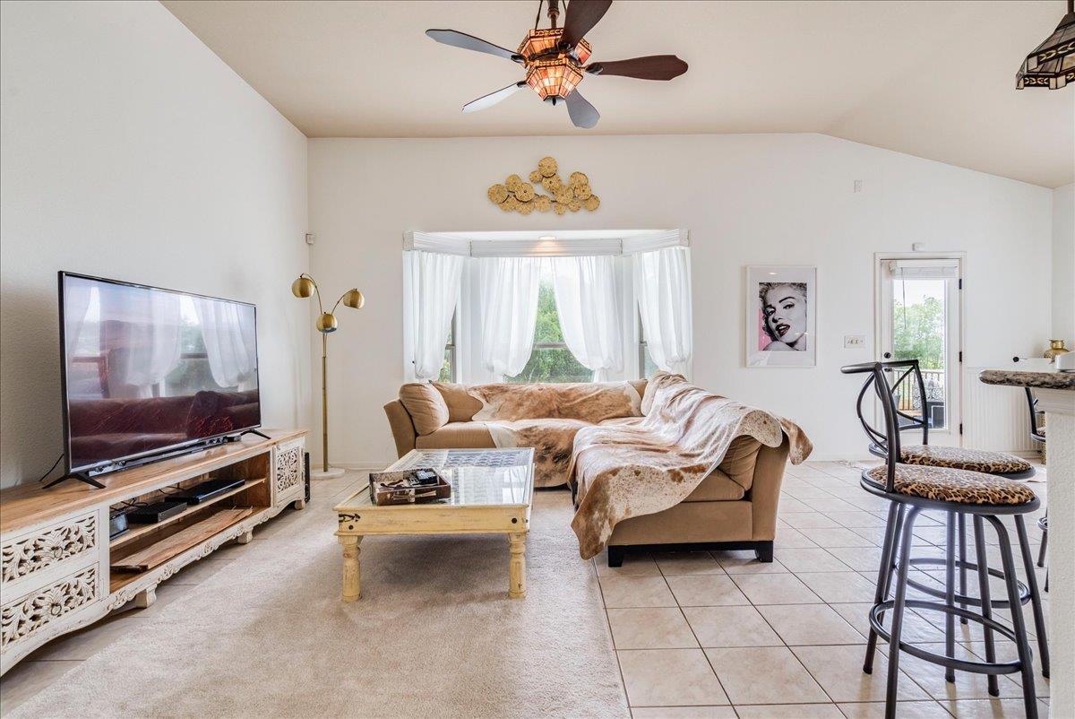 2061 Genesta Dr, Buda, TX 78610