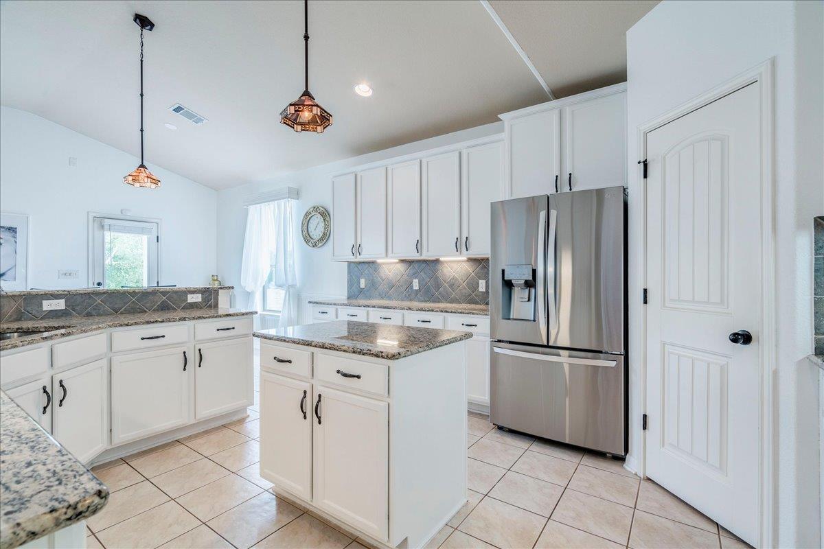 2061 Genesta Dr, Buda, TX 78610
