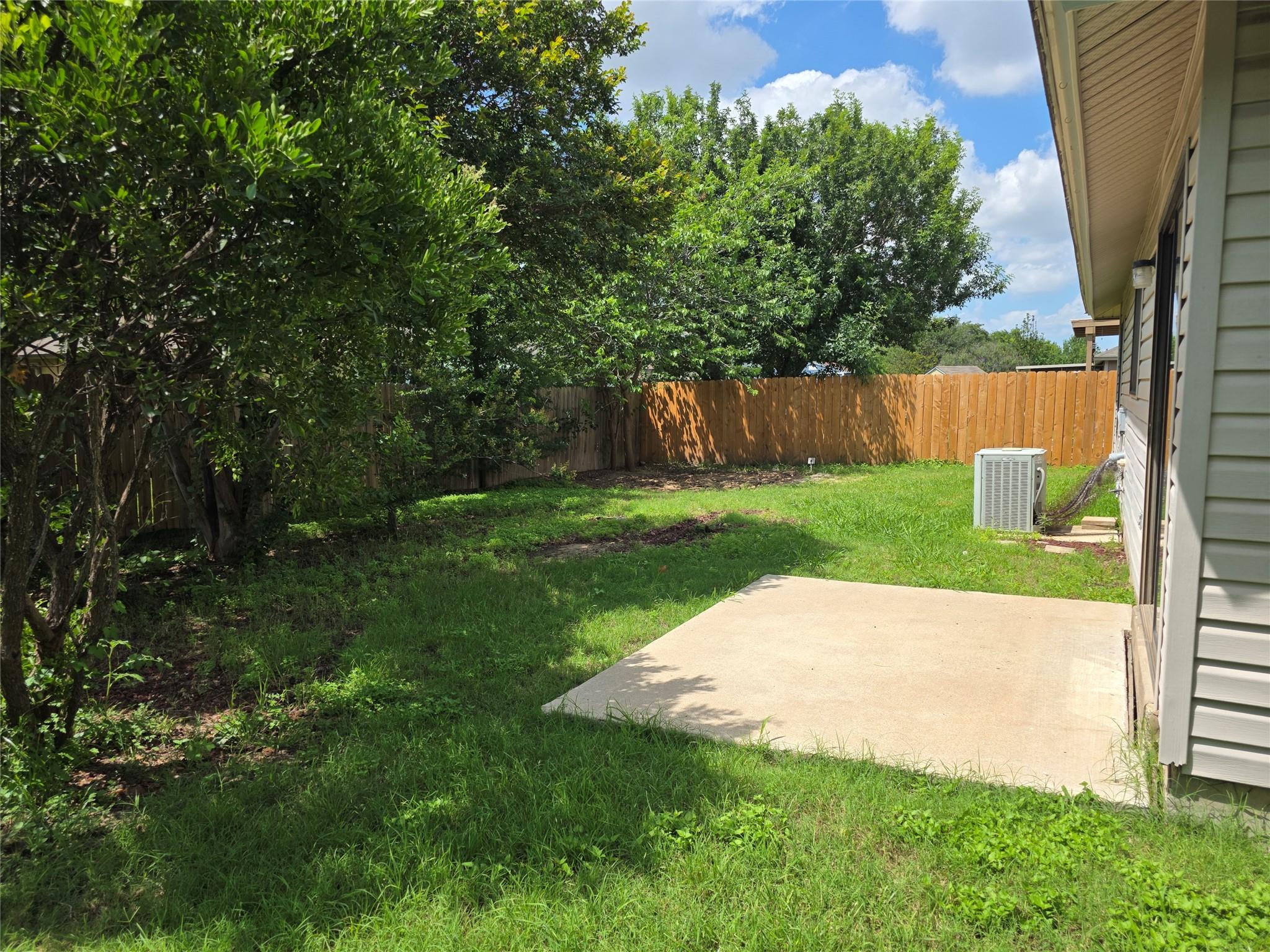 1353 Lakeside Loop, Round Rock, TX 78665