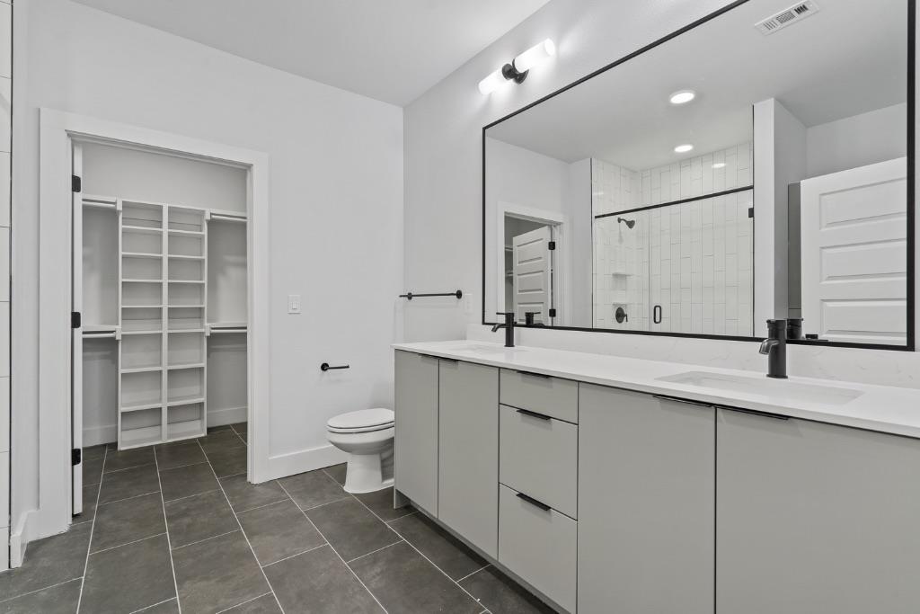 2500 Longview St # 105, Austin, TX 78705