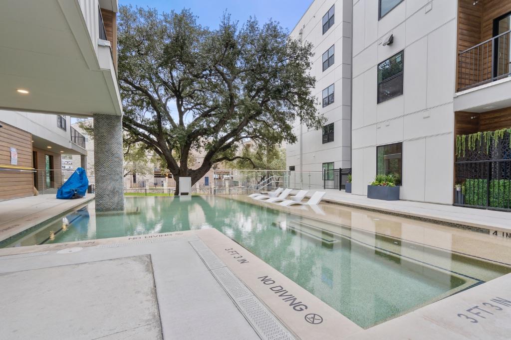 2500 Longview St # 105, Austin, TX 78705