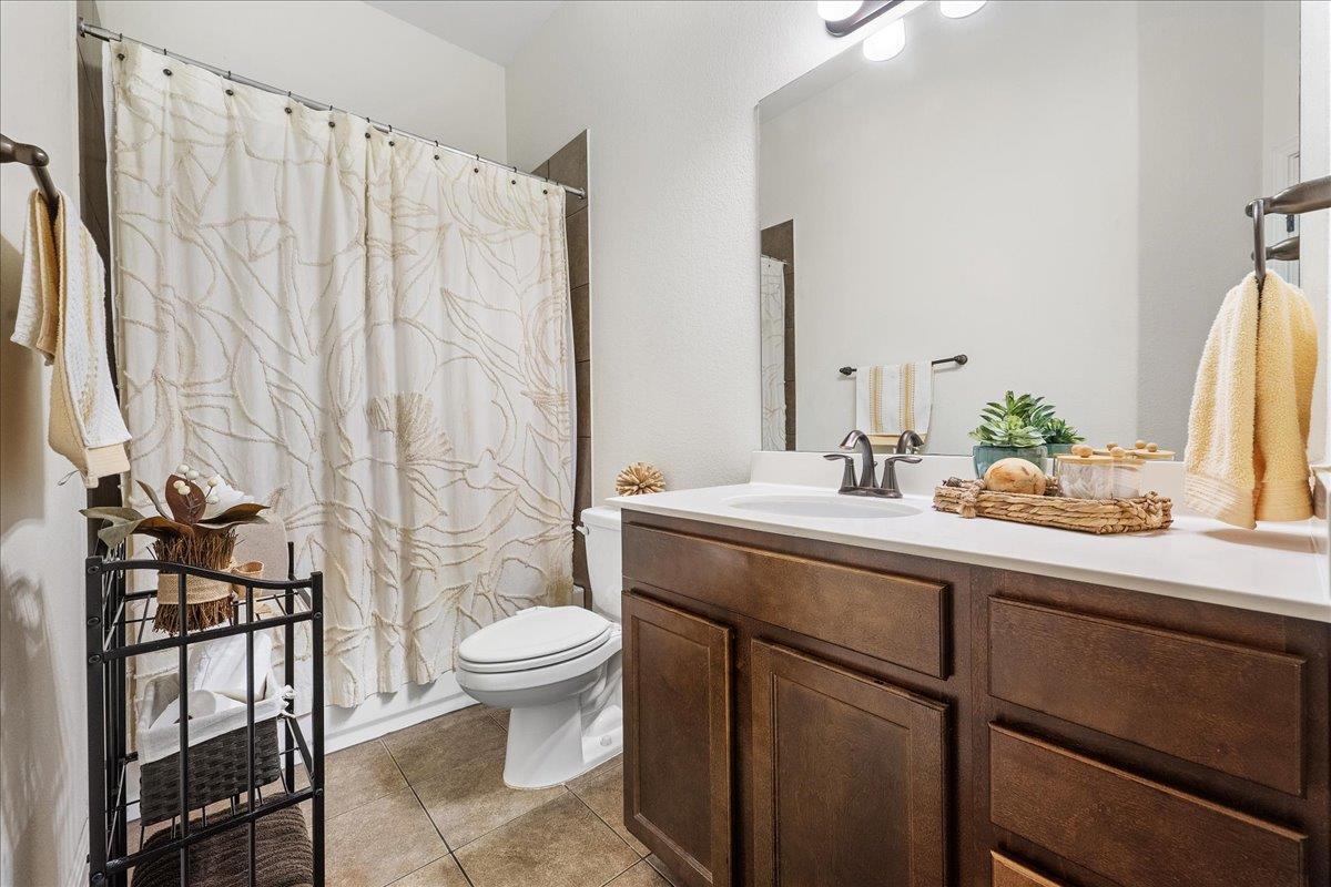 3000 Rio Verde Dr, Leander, TX 78641