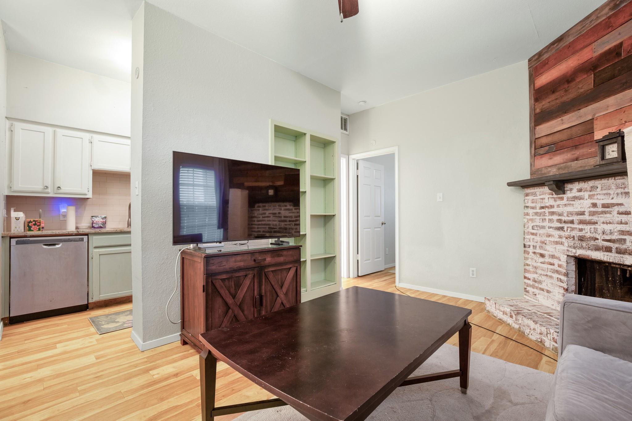 2810 Nueces St # 101, Austin, TX 78705