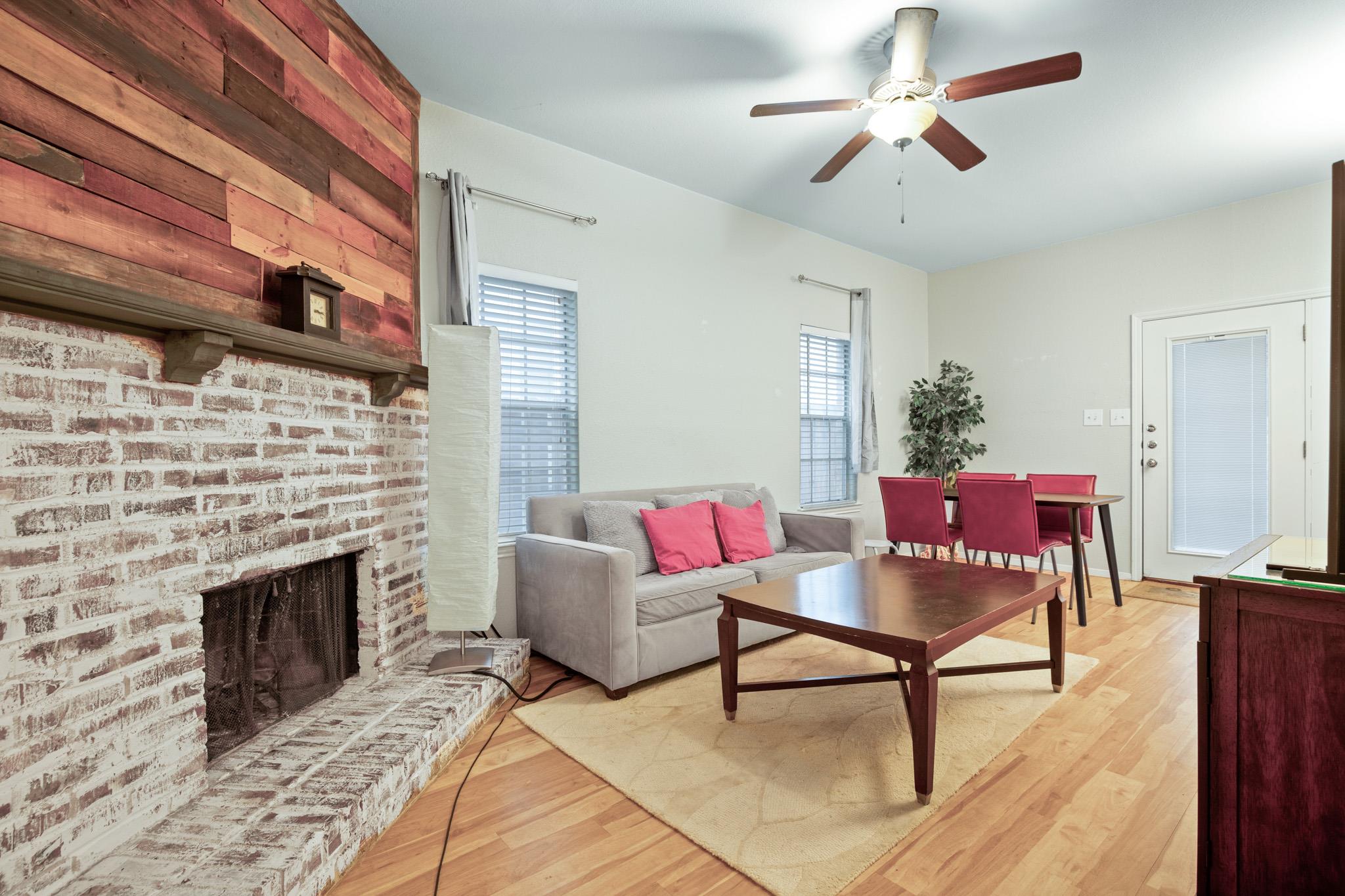 2810 Nueces St # 101, Austin, TX 78705