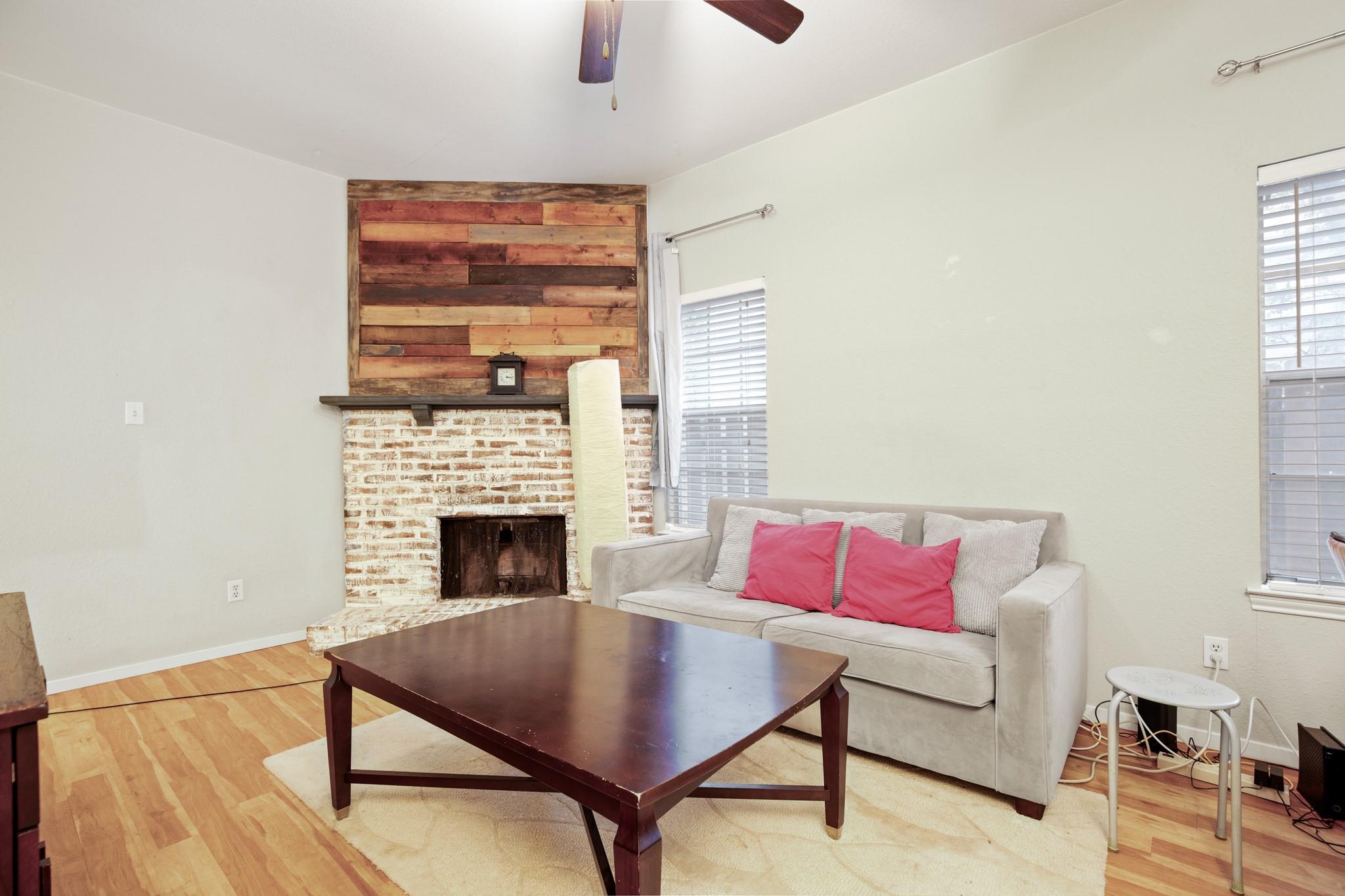 2810 Nueces St # 101, Austin, TX 78705