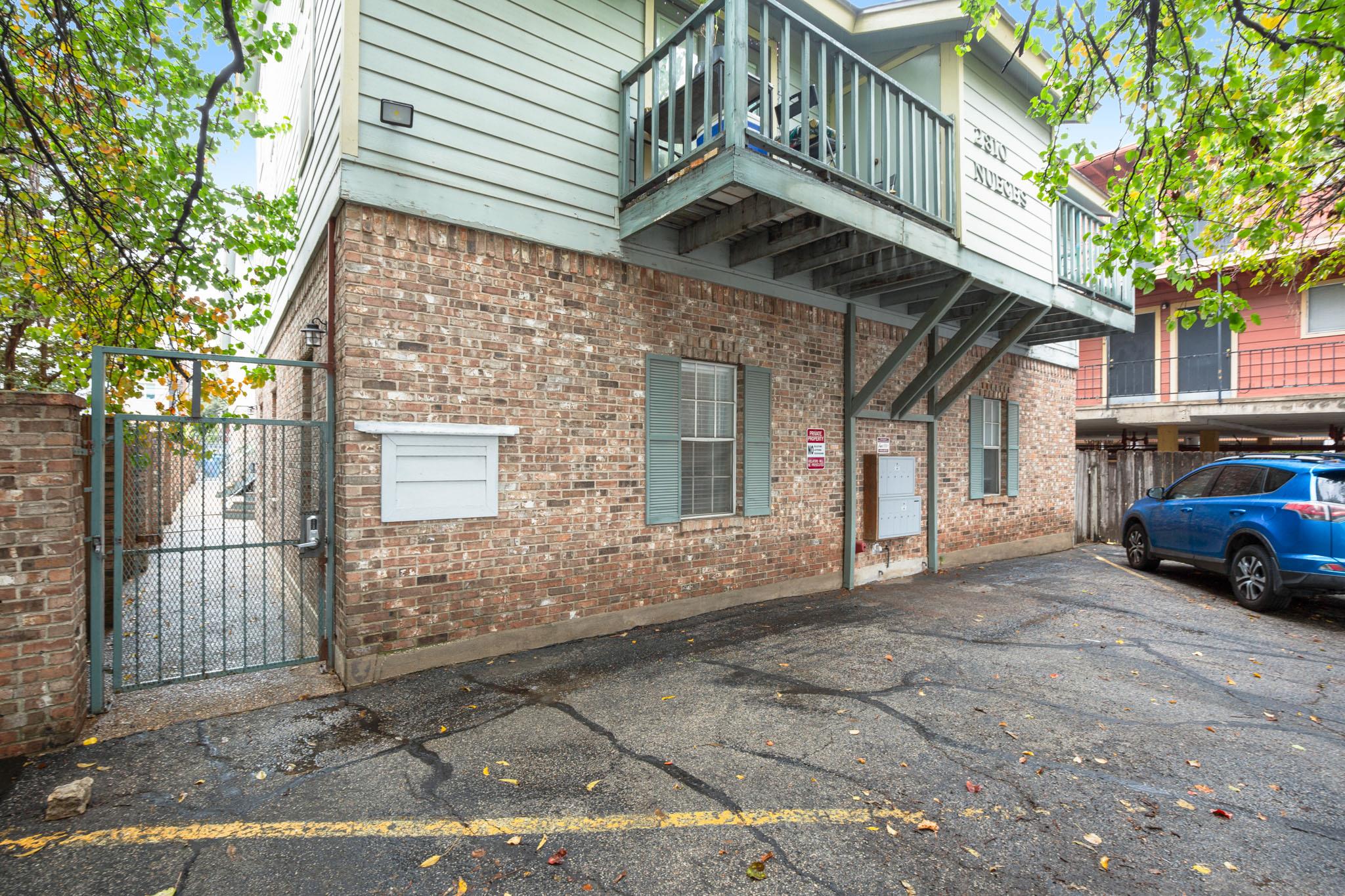 2810 Nueces St # 101, Austin, TX 78705