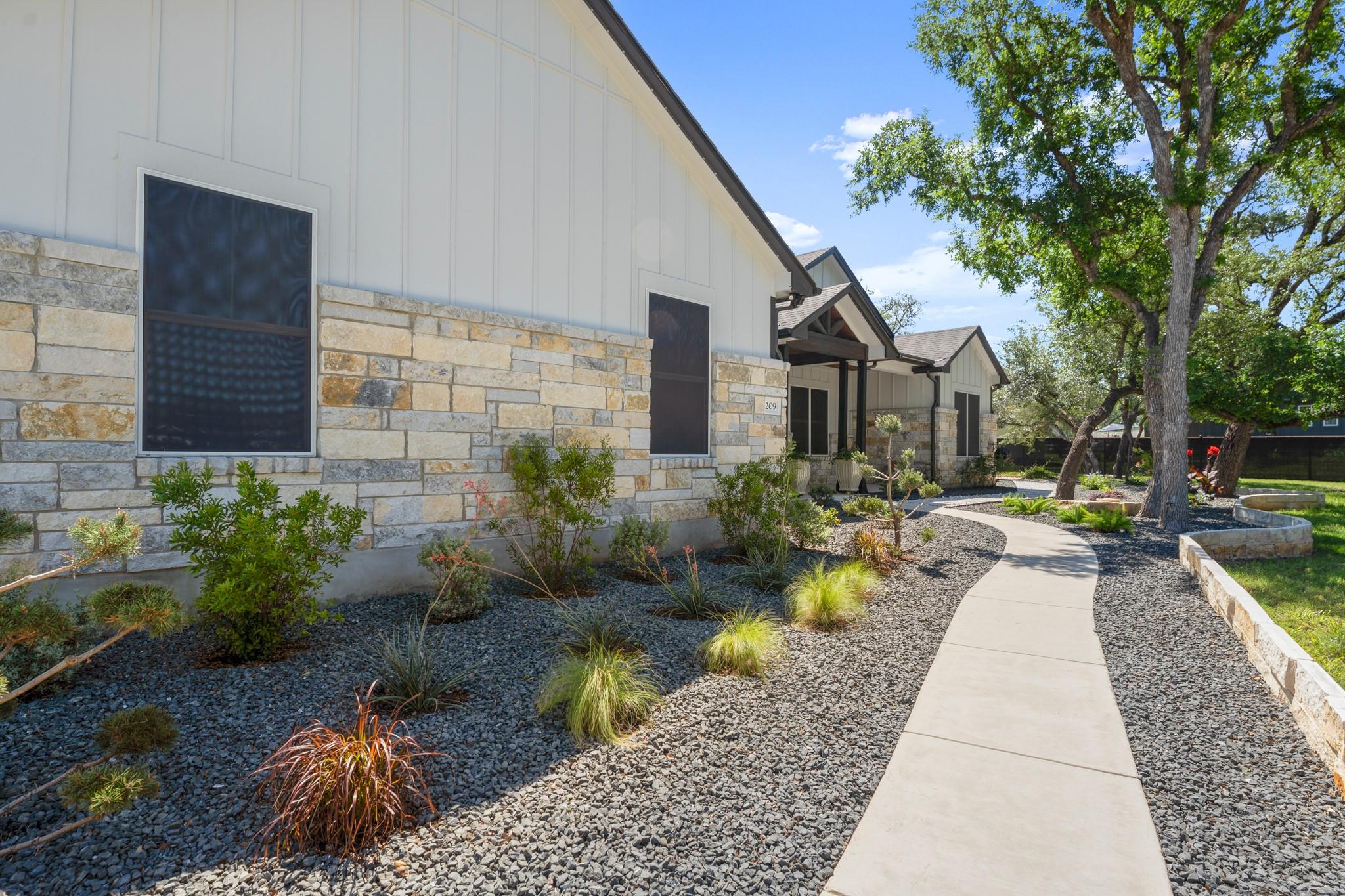 209 Esperanza Petal Pass, Liberty Hill, TX 78642