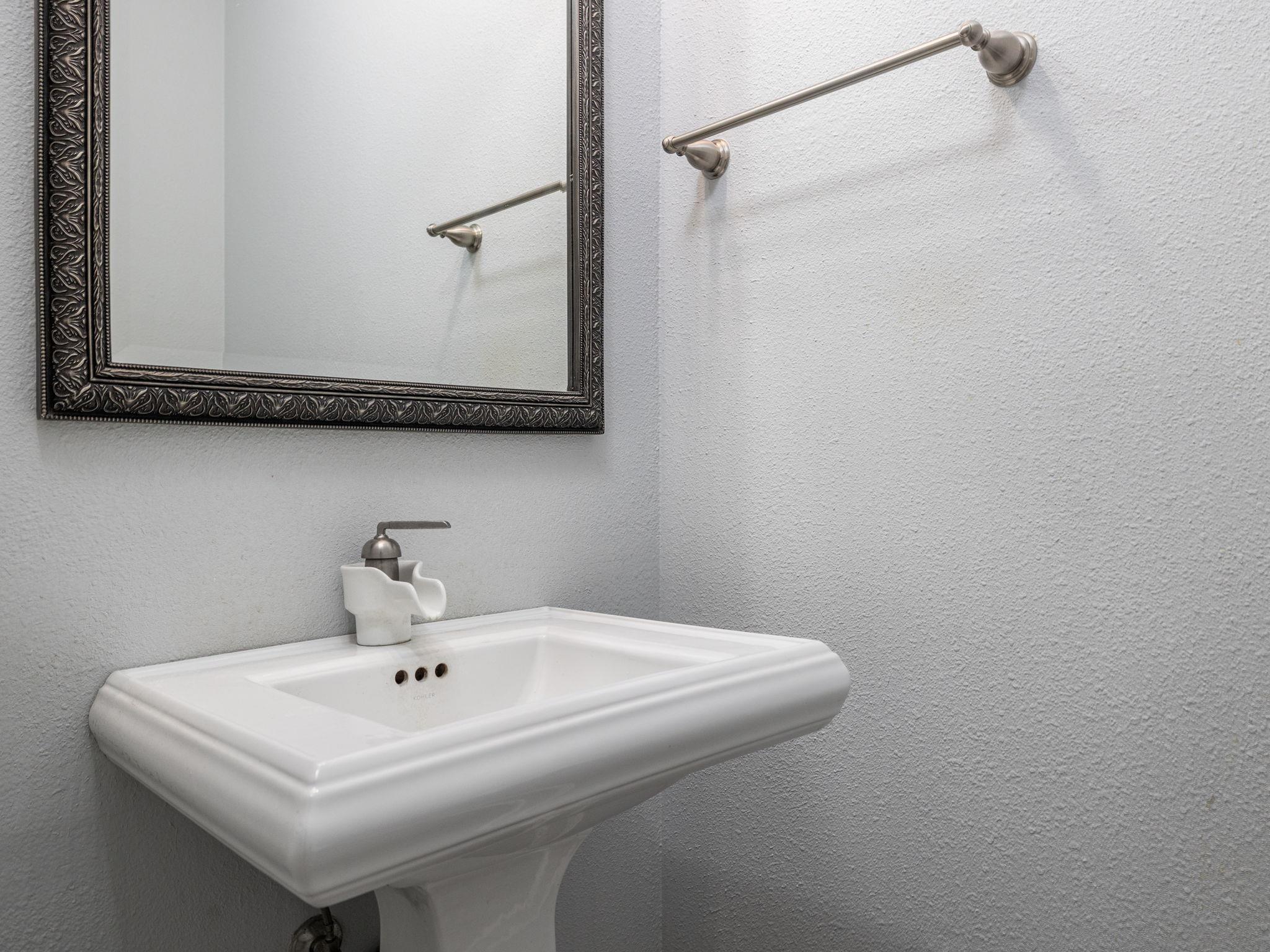 309 N Kings Canyon Dr, Cedar Park, TX 78613