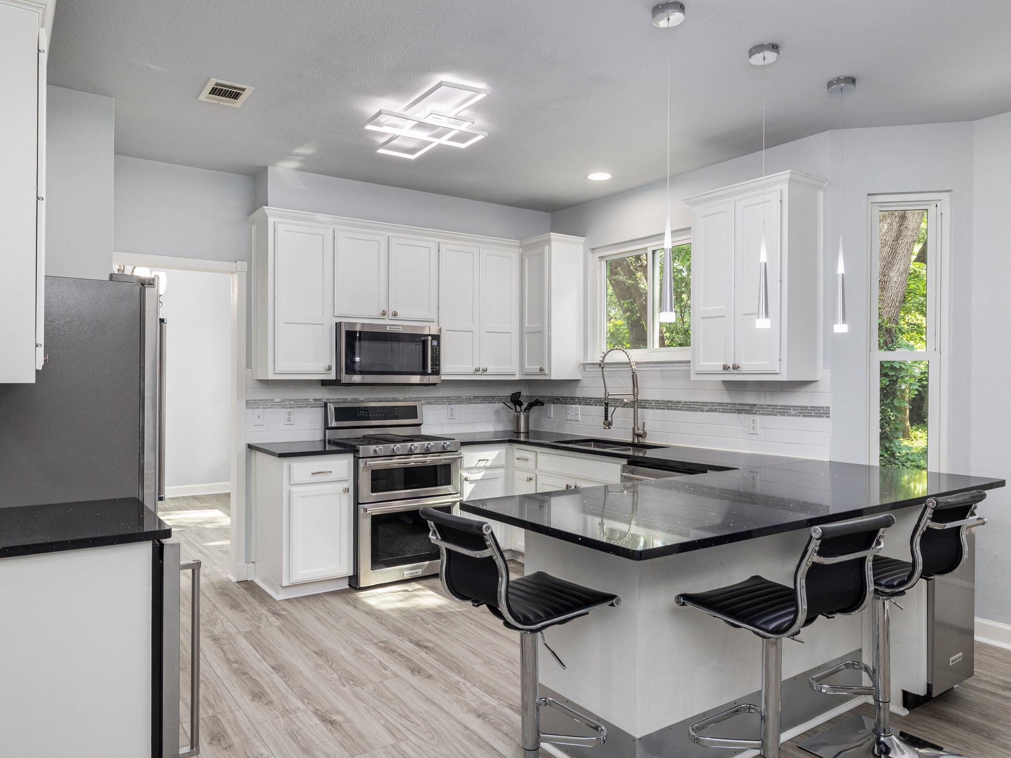 309 N Kings Canyon Dr, Cedar Park, TX 78613