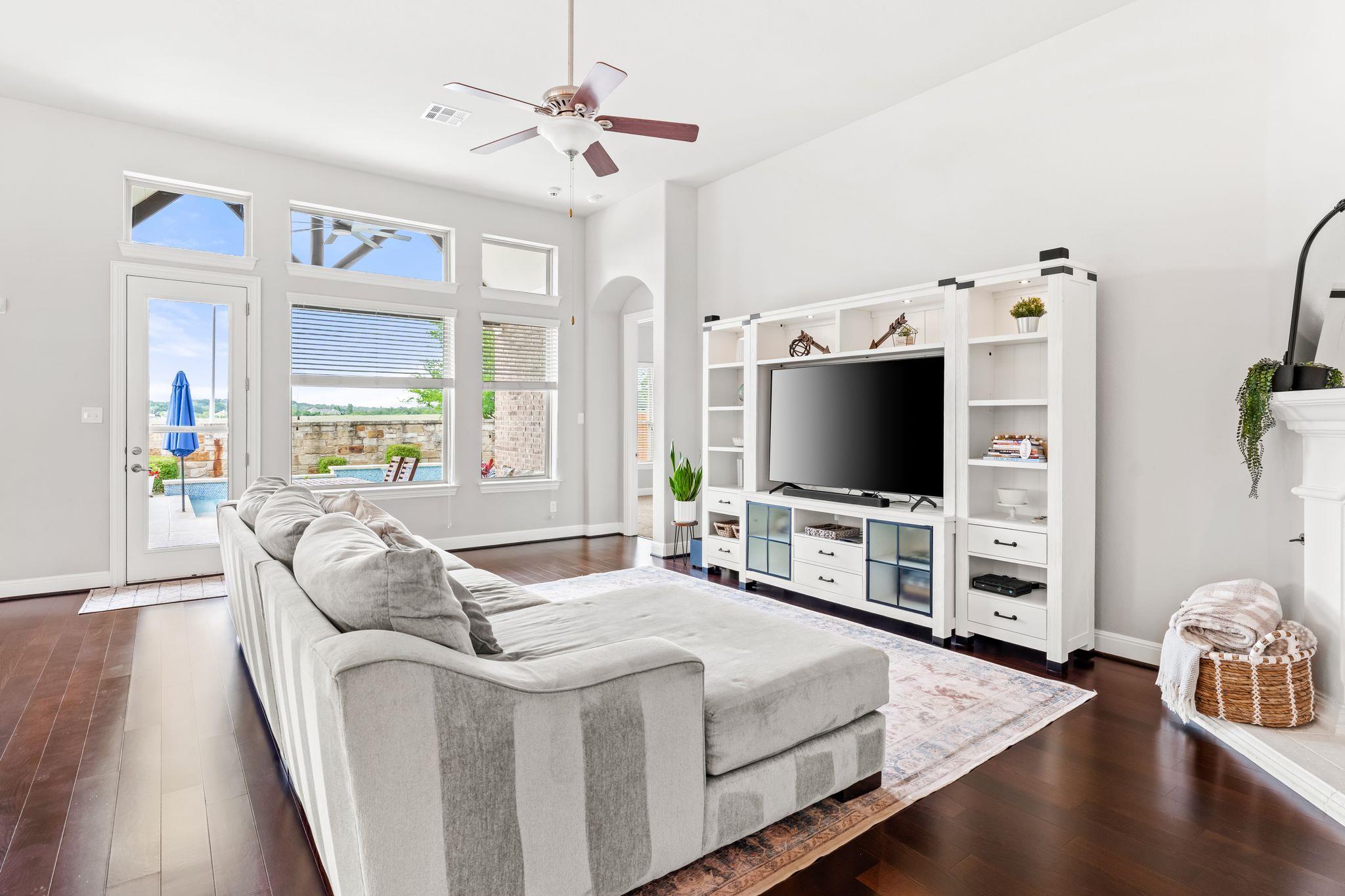 3801 Carya Dr, Leander, TX 78641