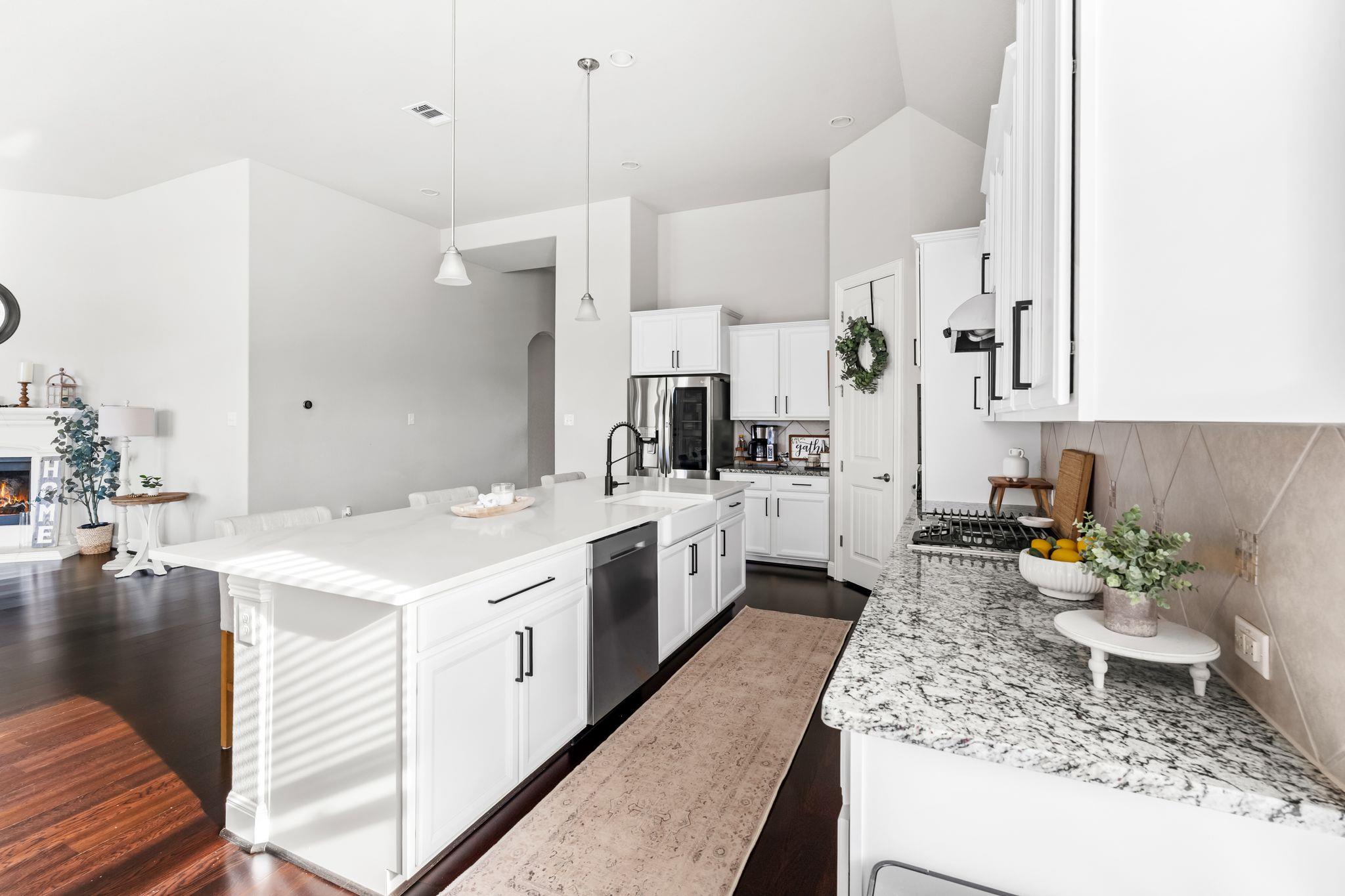 3801 Carya Dr, Leander, TX 78641