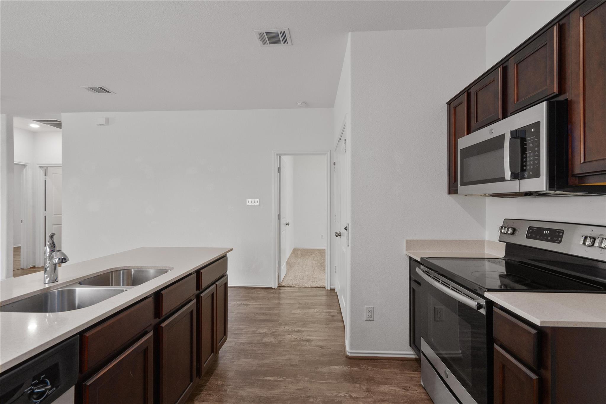 791 Circle Way, Jarrell, TX 76537