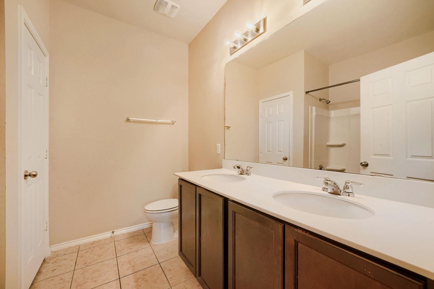 104 Golden Butterfly Dr, Leander, TX 78641