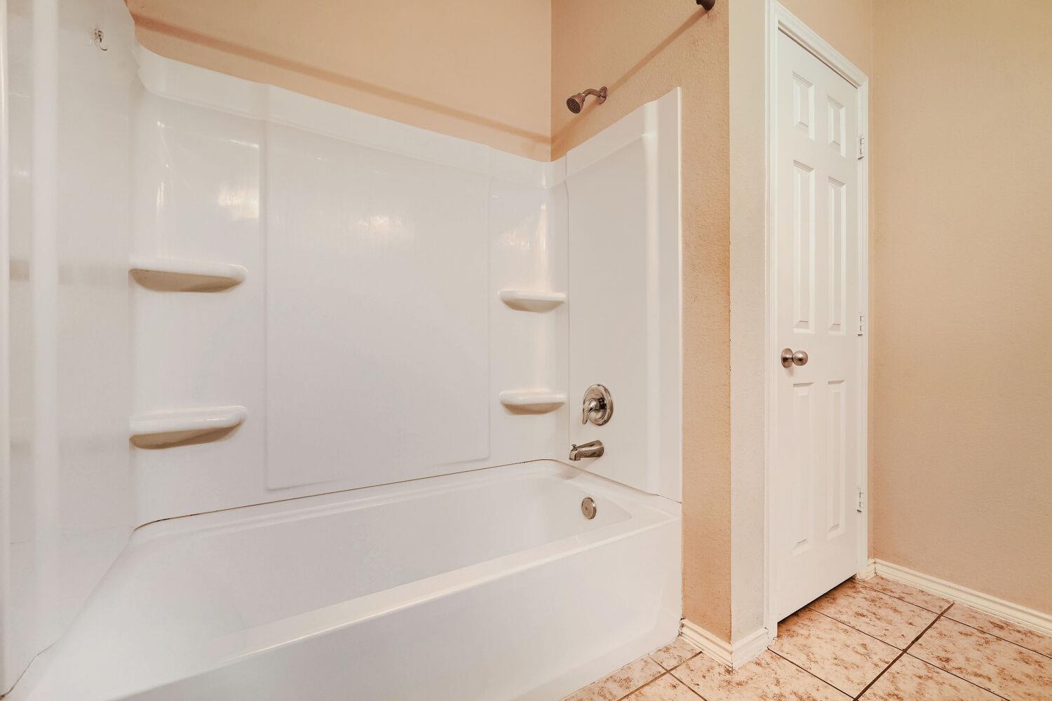 104 Golden Butterfly Dr, Leander, TX 78641