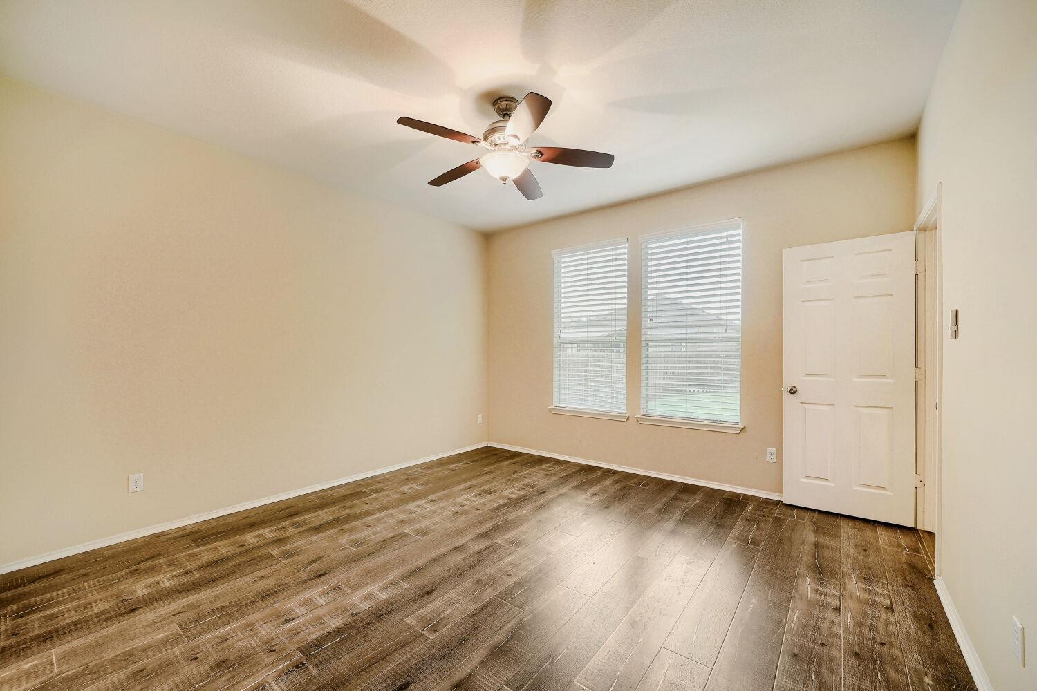 104 Golden Butterfly Dr, Leander, TX 78641