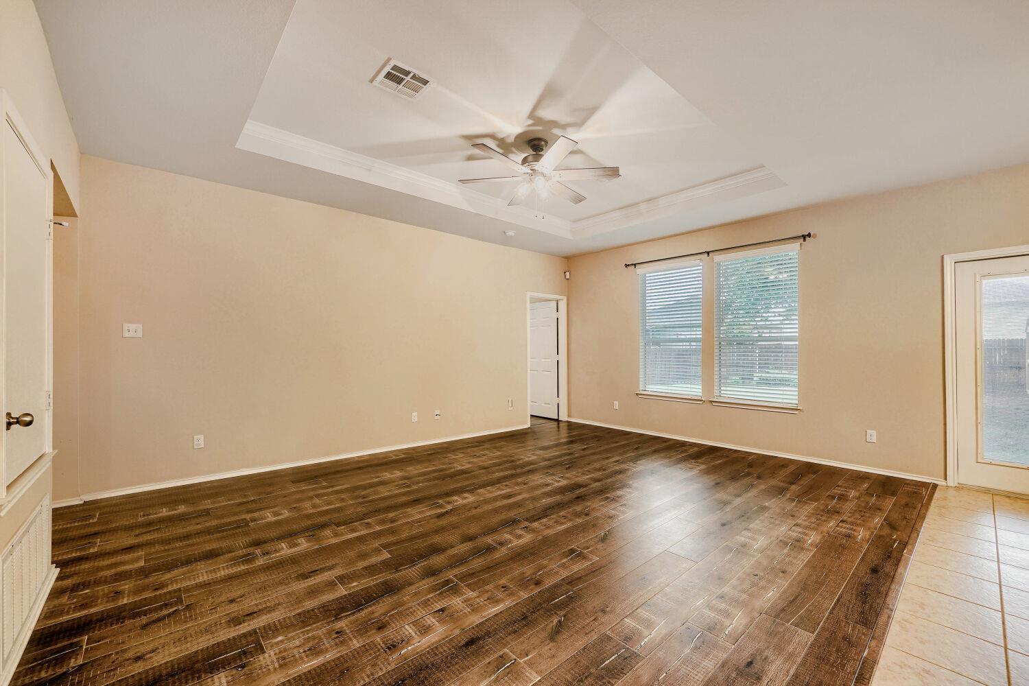 104 Golden Butterfly Dr, Leander, TX 78641