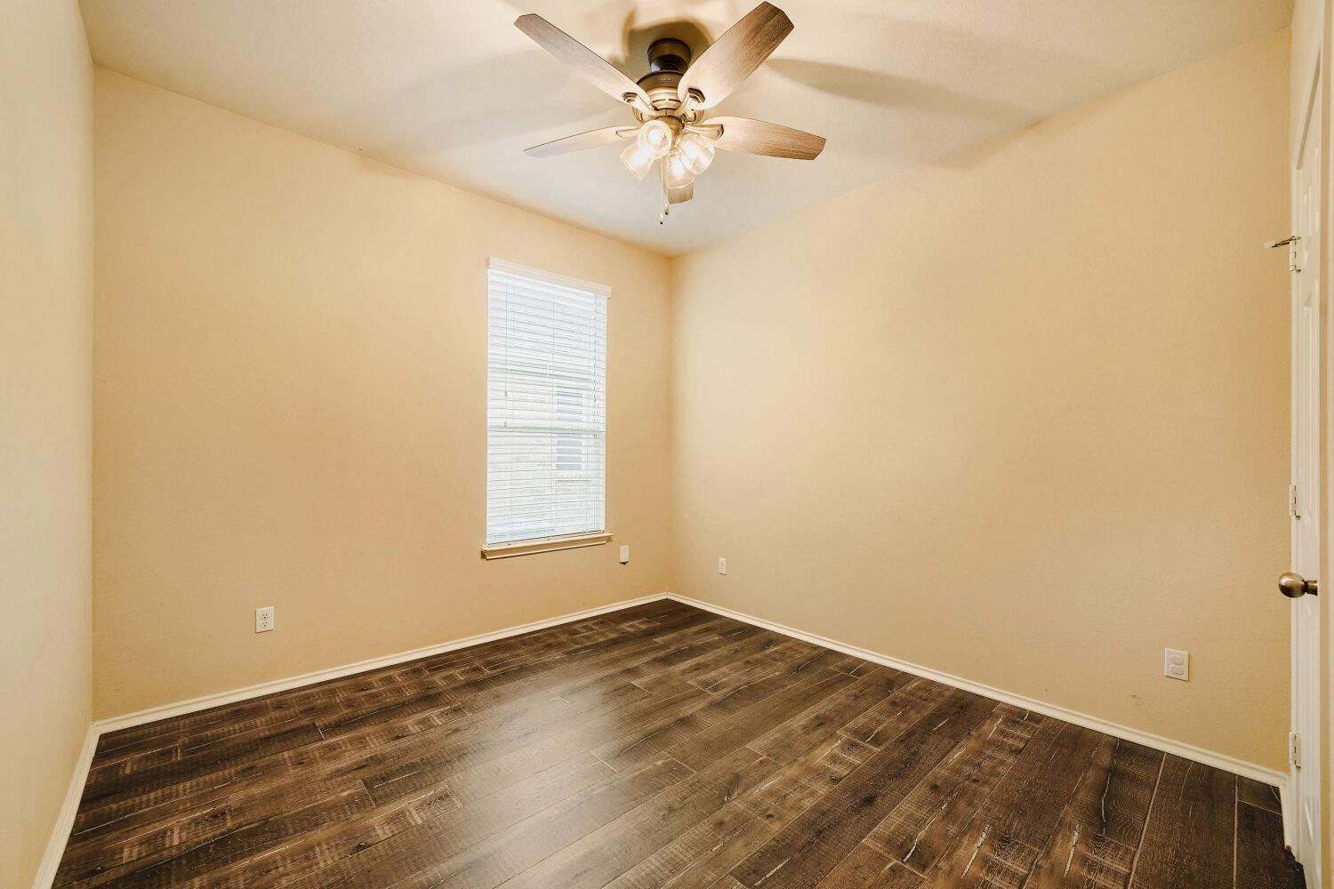104 Golden Butterfly Dr, Leander, TX 78641