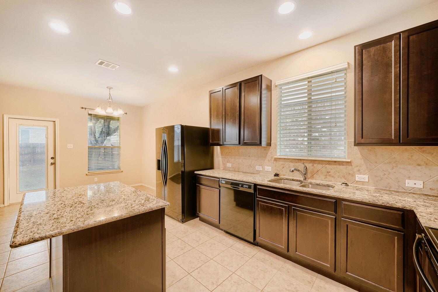 104 Golden Butterfly Dr, Leander, TX 78641