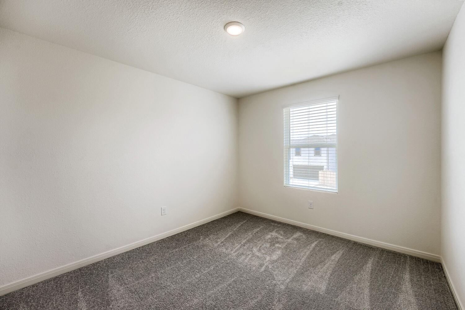 124 Mullen Way, Taylor, TX 76574