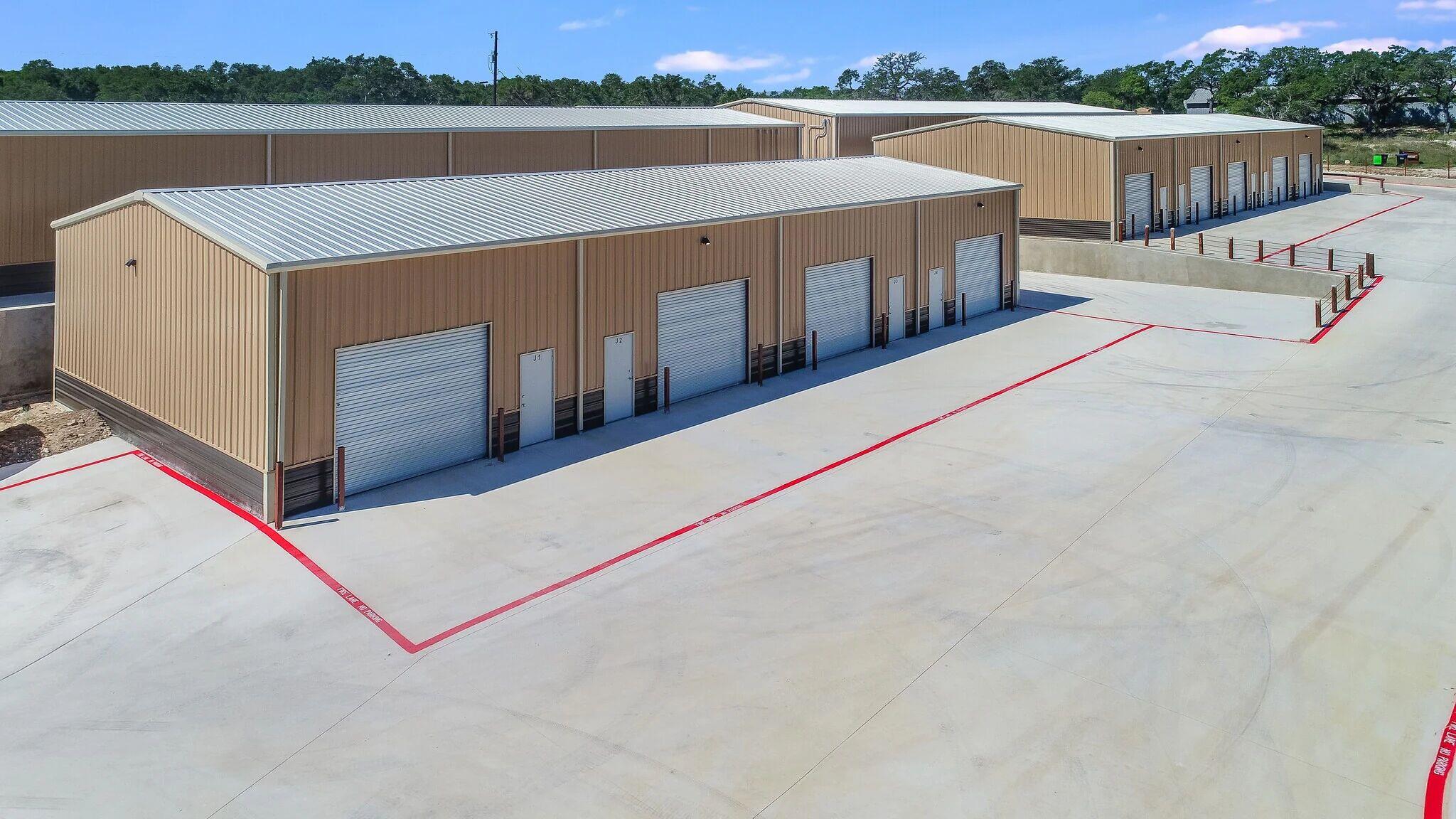 38 Rust Ln # J1-J2, Boerne, TX 78006