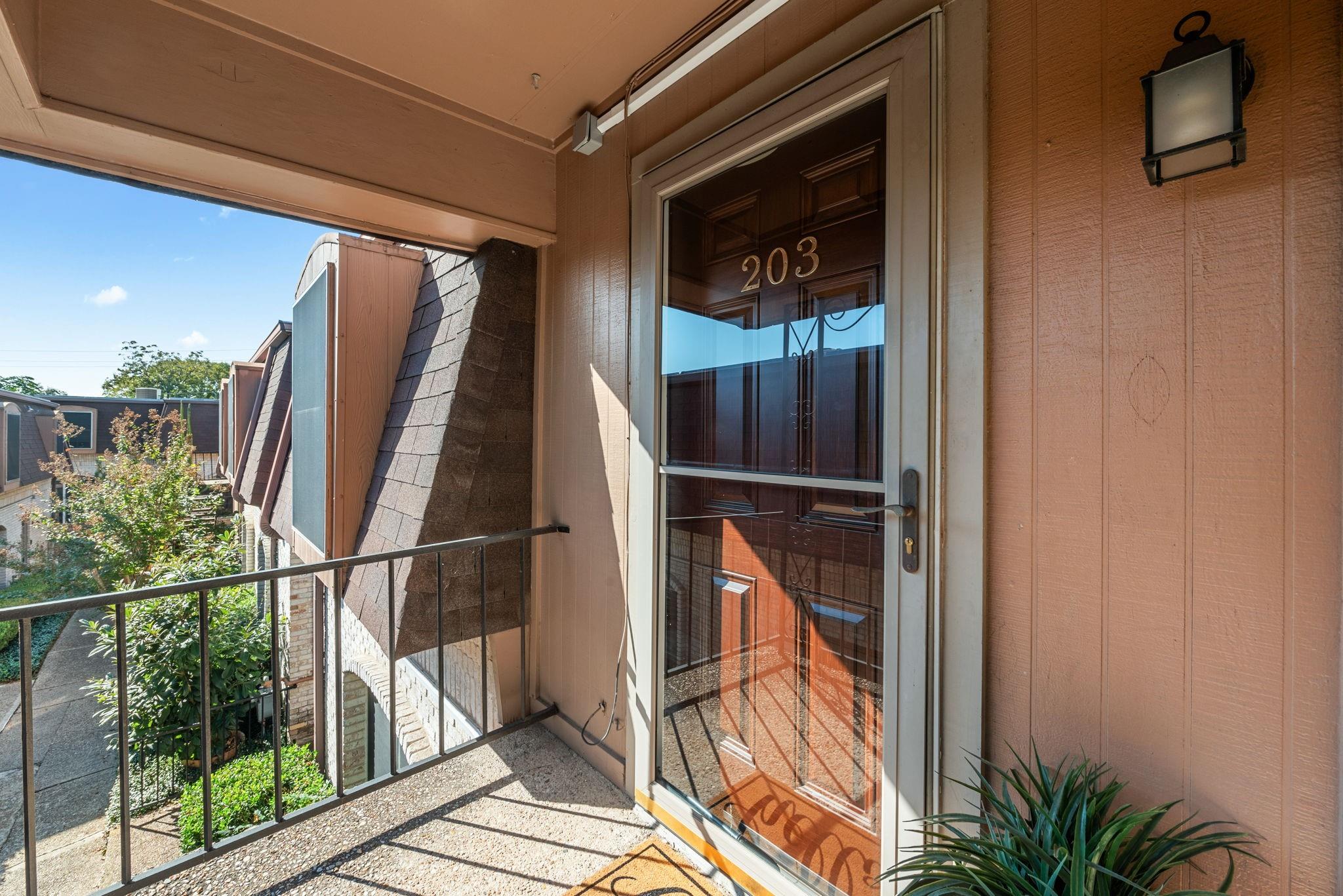 7801 Shoal Creek Blvd # 203, Austin, TX 78757