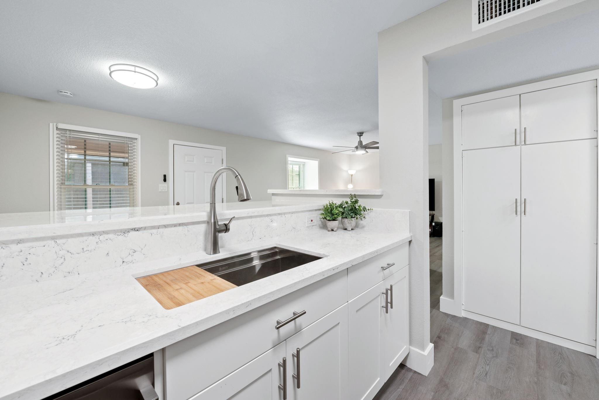 7801 Shoal Creek Blvd # 203, Austin, TX 78757