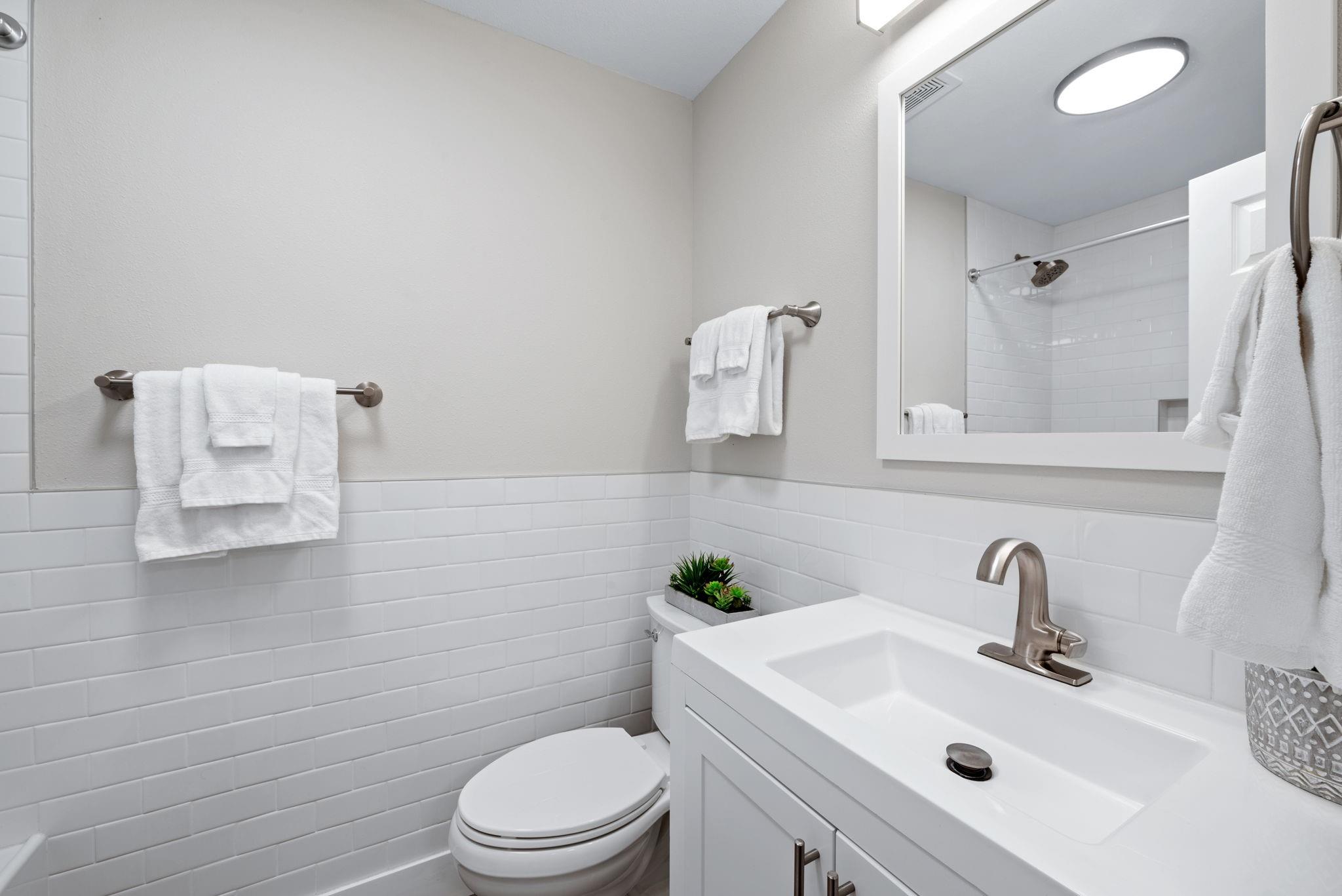 7801 Shoal Creek Blvd # 203, Austin, TX 78757