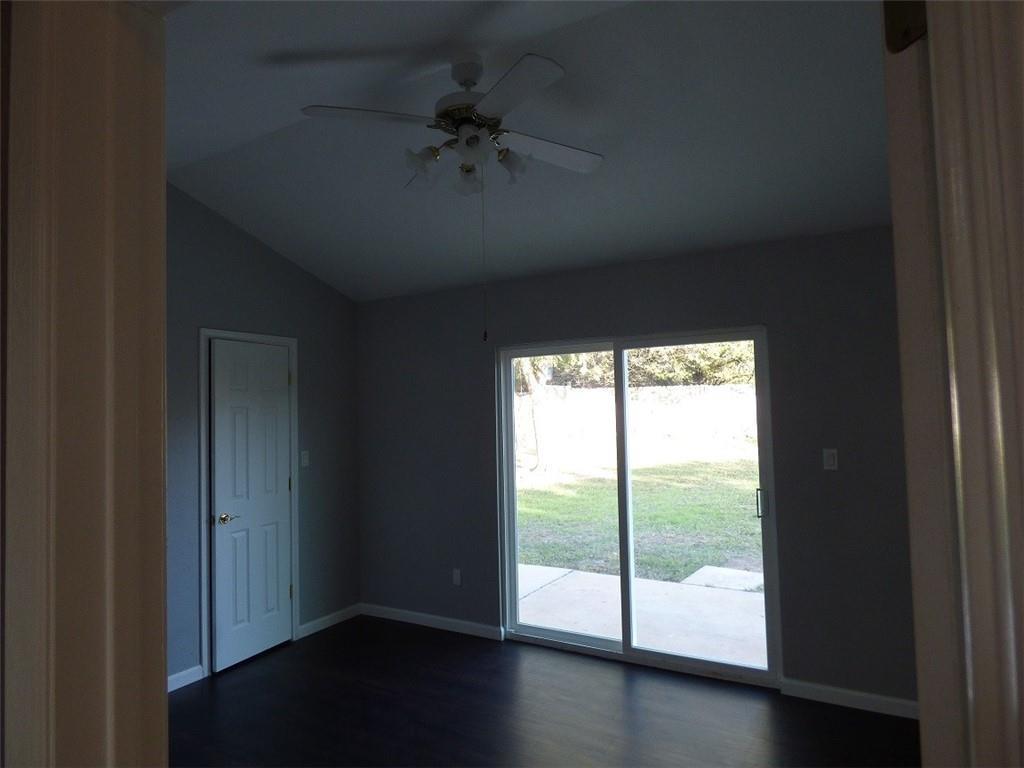 6107 La Mesa St, Lago Vista, TX 78645