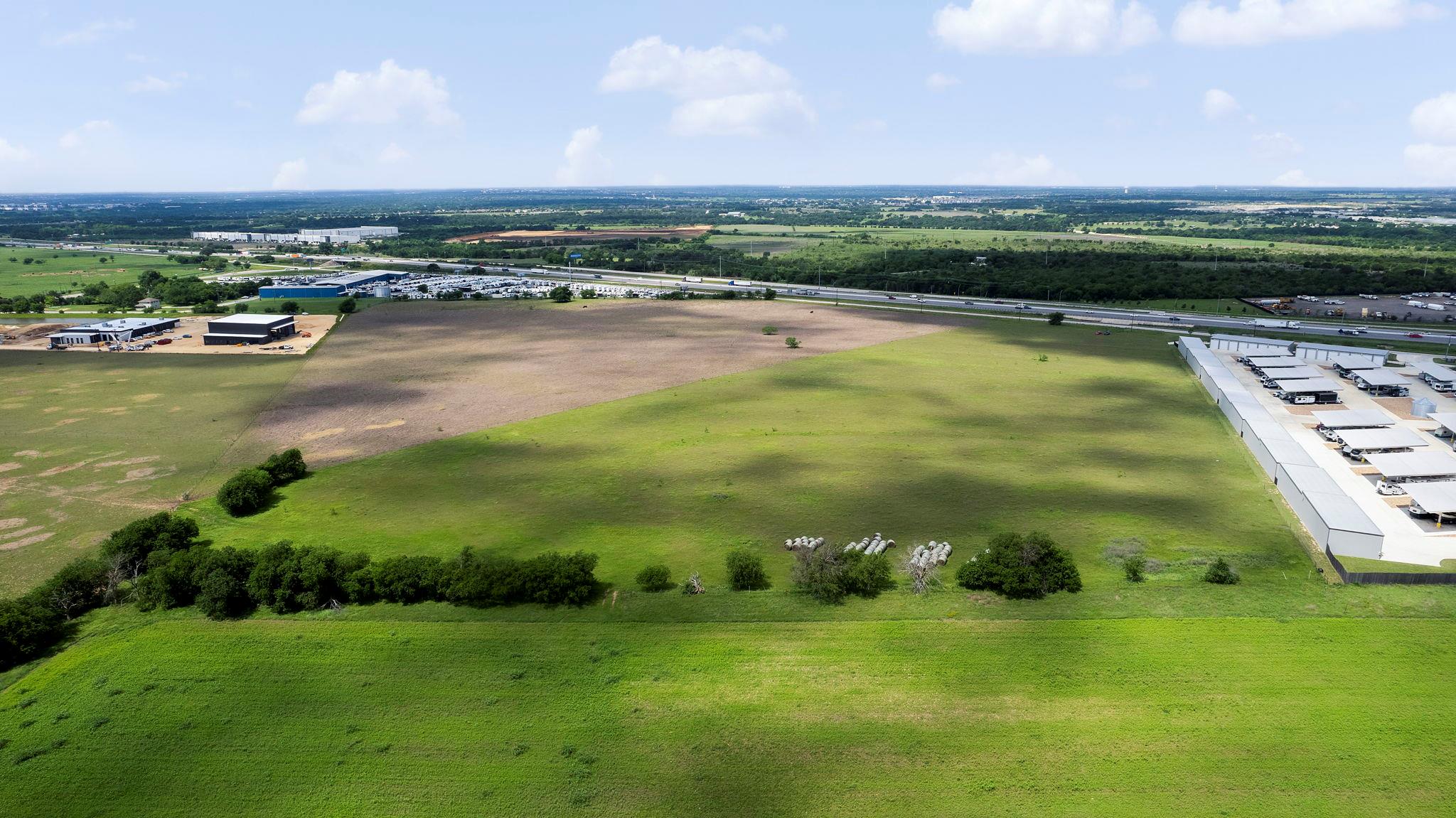 6100 N Interstate 35 - 7 Acres, Georgetown, TX 78626
