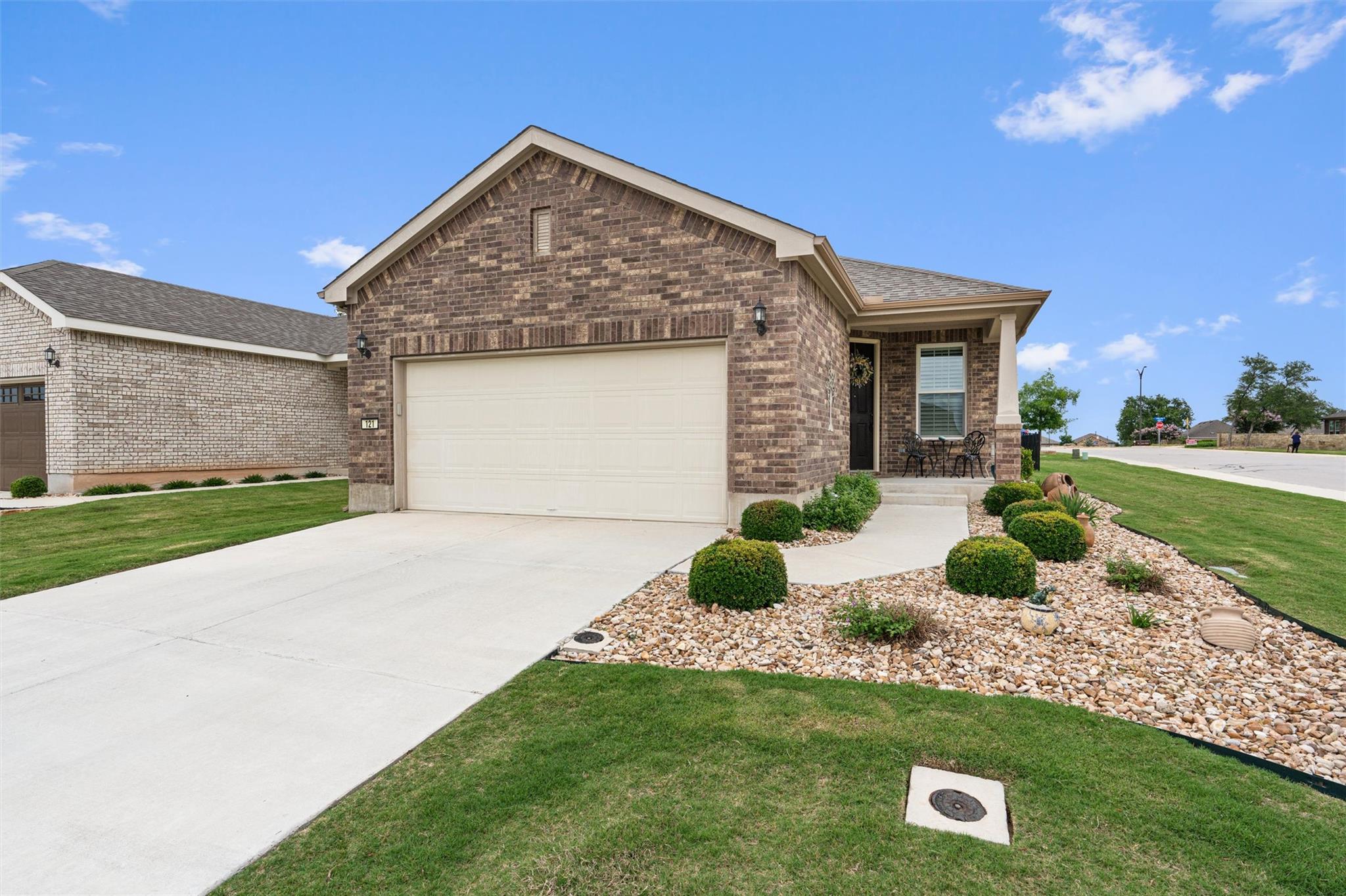 121 Winterhorse Cv, Georgetown, TX 78633