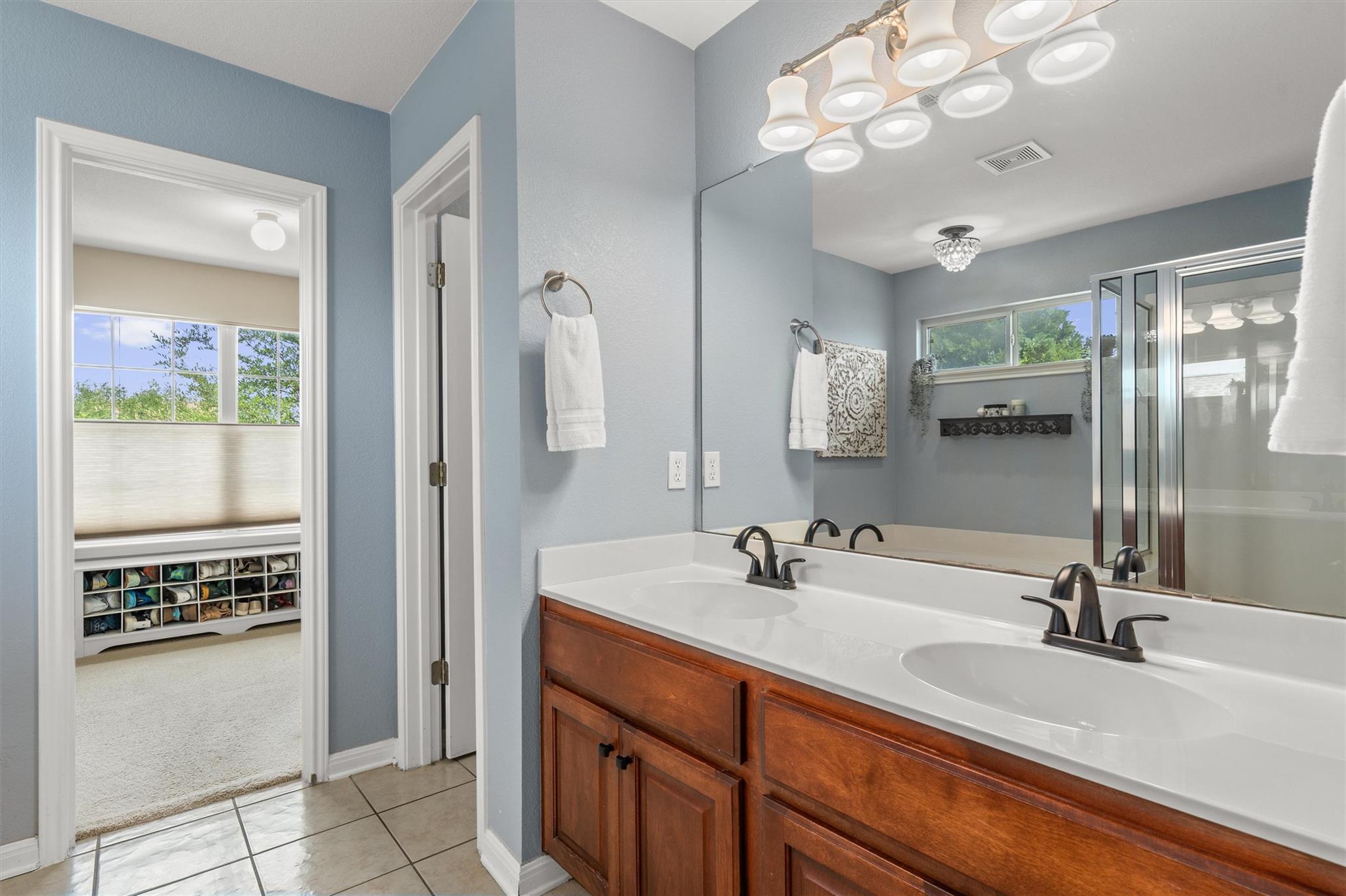 112 Justin Leonard Dr, Round Rock, TX 78664