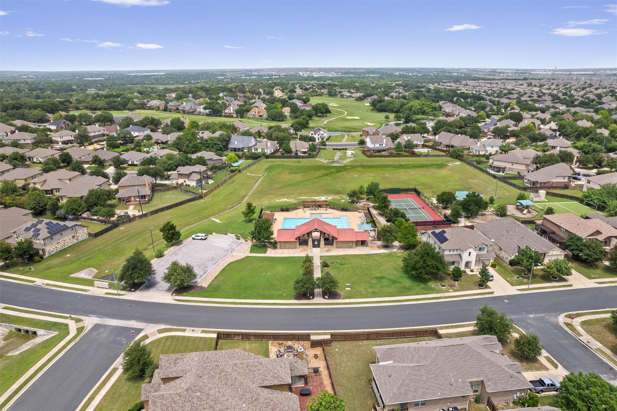 112 Justin Leonard Dr, Round Rock, TX 78664