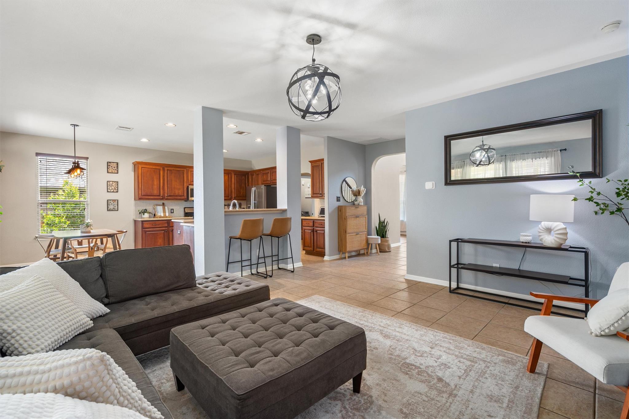 112 Justin Leonard Dr, Round Rock, TX 78664