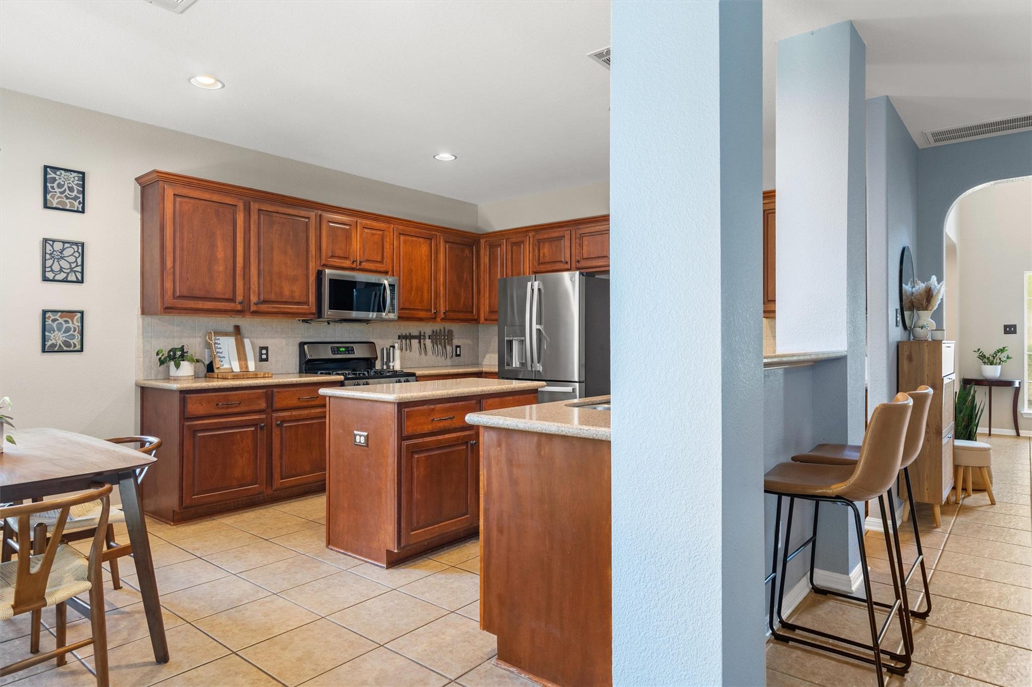 112 Justin Leonard Dr, Round Rock, TX 78664