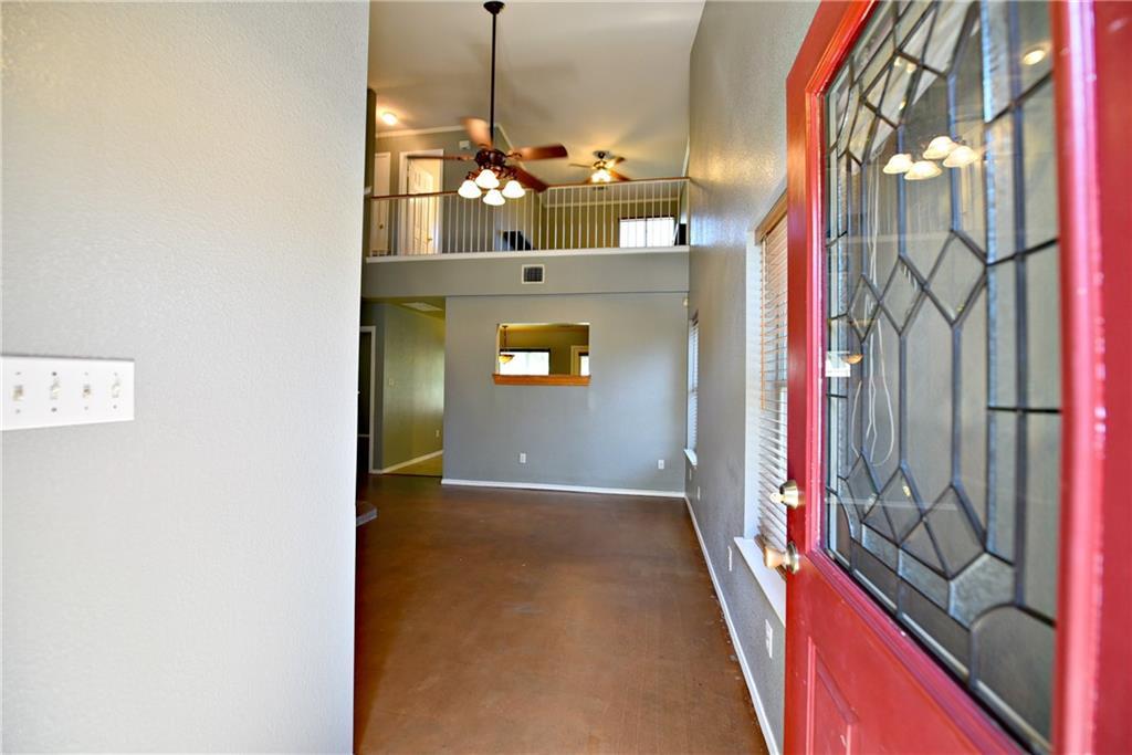 2813 Greenlee Dr, Leander, TX 78641