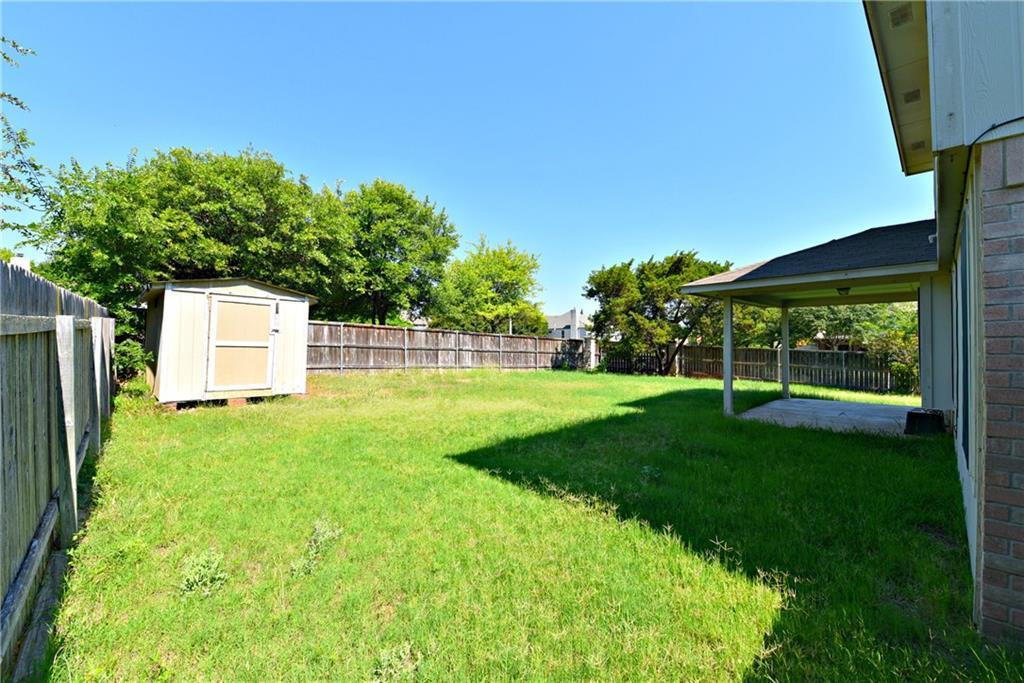 2813 Greenlee Dr, Leander, TX 78641