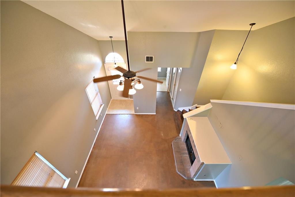 2813 Greenlee Dr, Leander, TX 78641
