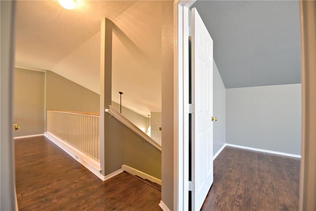 2813 Greenlee Dr, Leander, TX 78641
