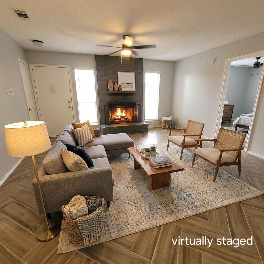 1306 York Castle Dr # B, Pflugerville, TX 78660