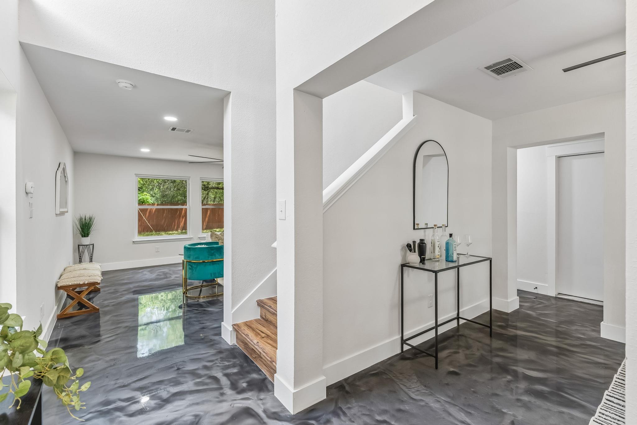 8921 Corran Ferry Dr, Austin, TX 78749