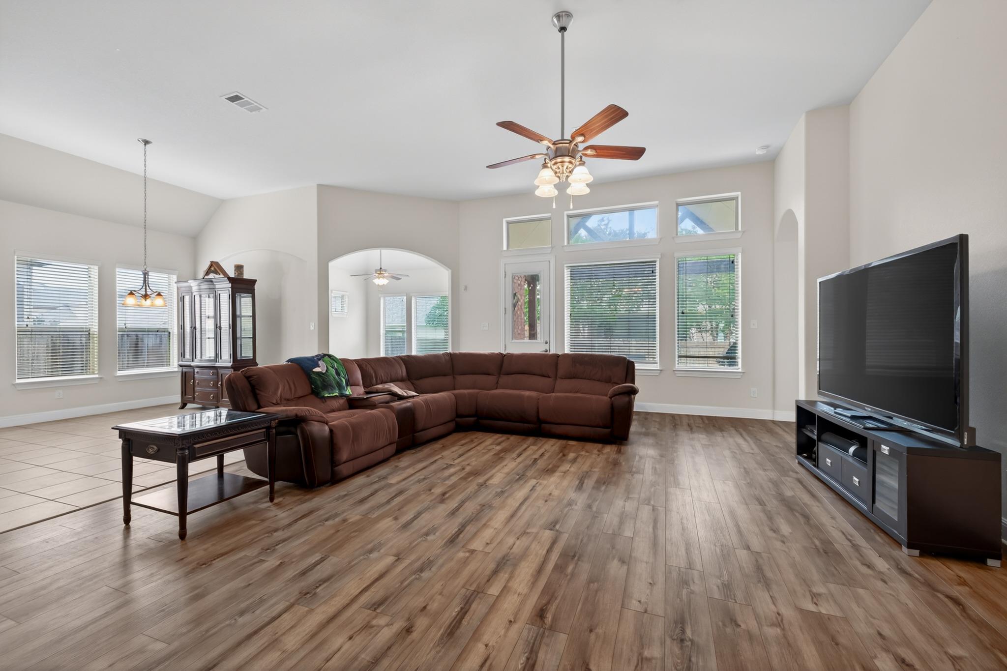 1017 Tabernash Dr, Leander, TX 78641