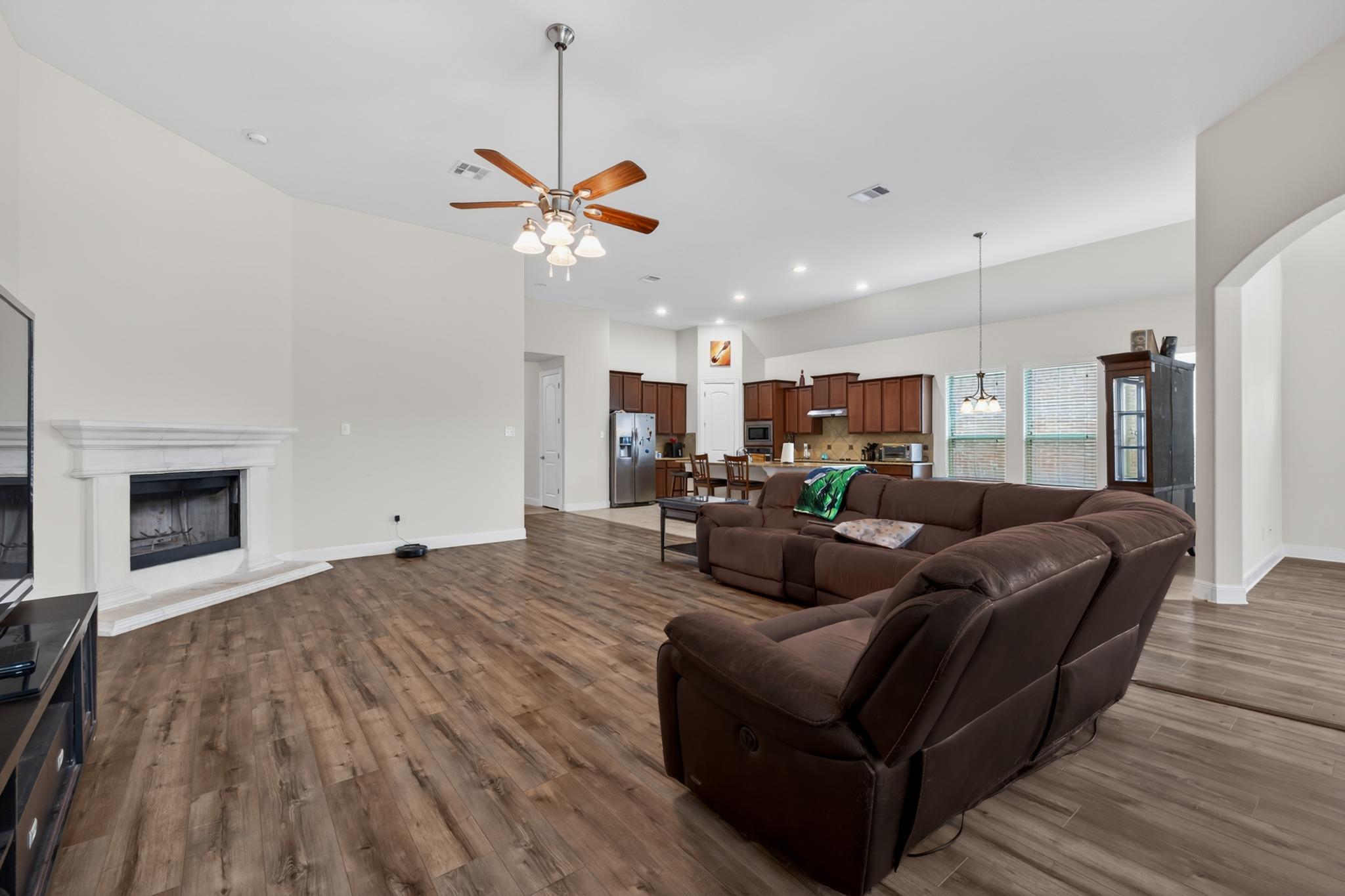 1017 Tabernash Dr, Leander, TX 78641