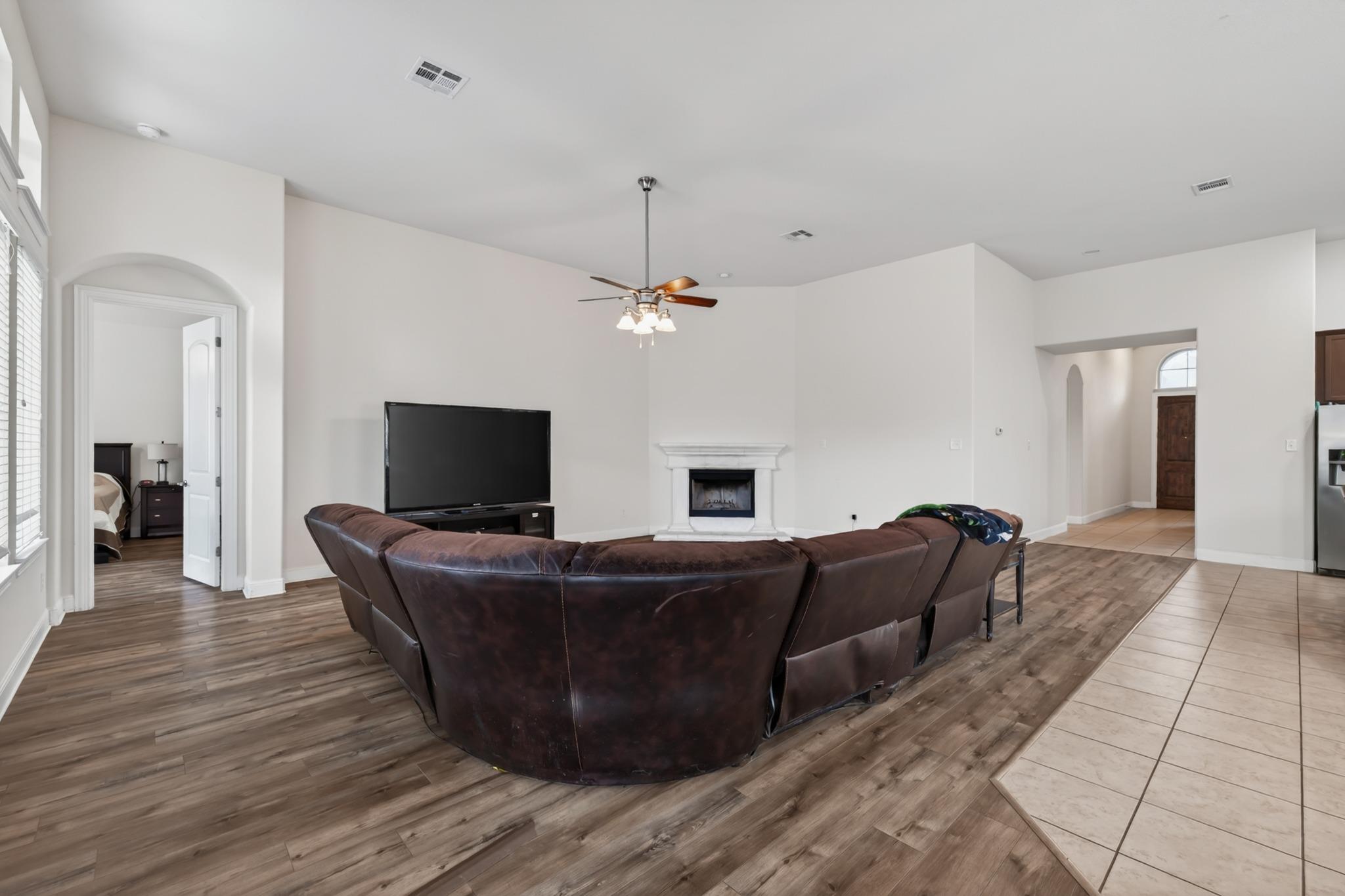 1017 Tabernash Dr, Leander, TX 78641