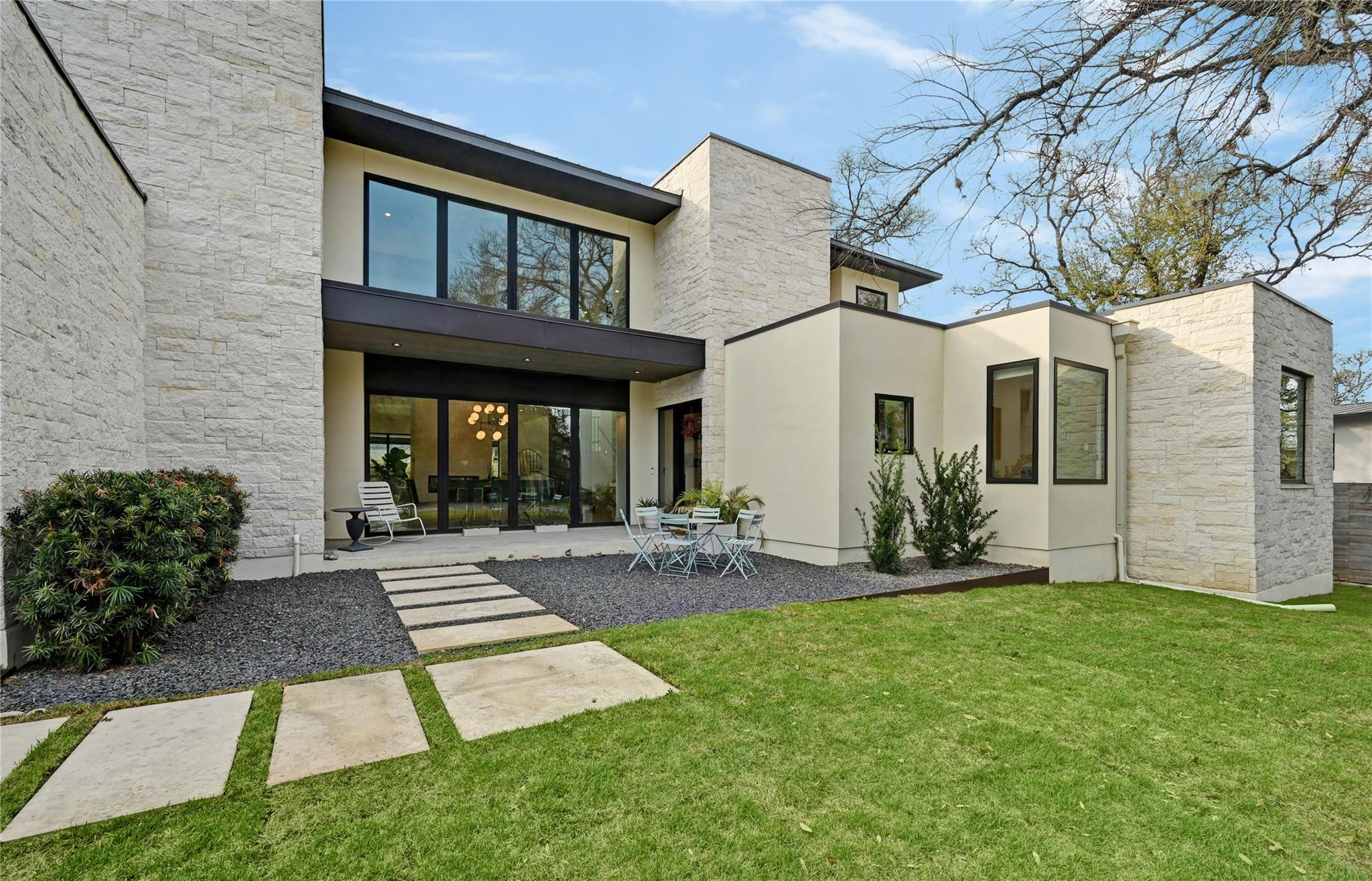 308 Briarwood Trl, Austin, TX 78746