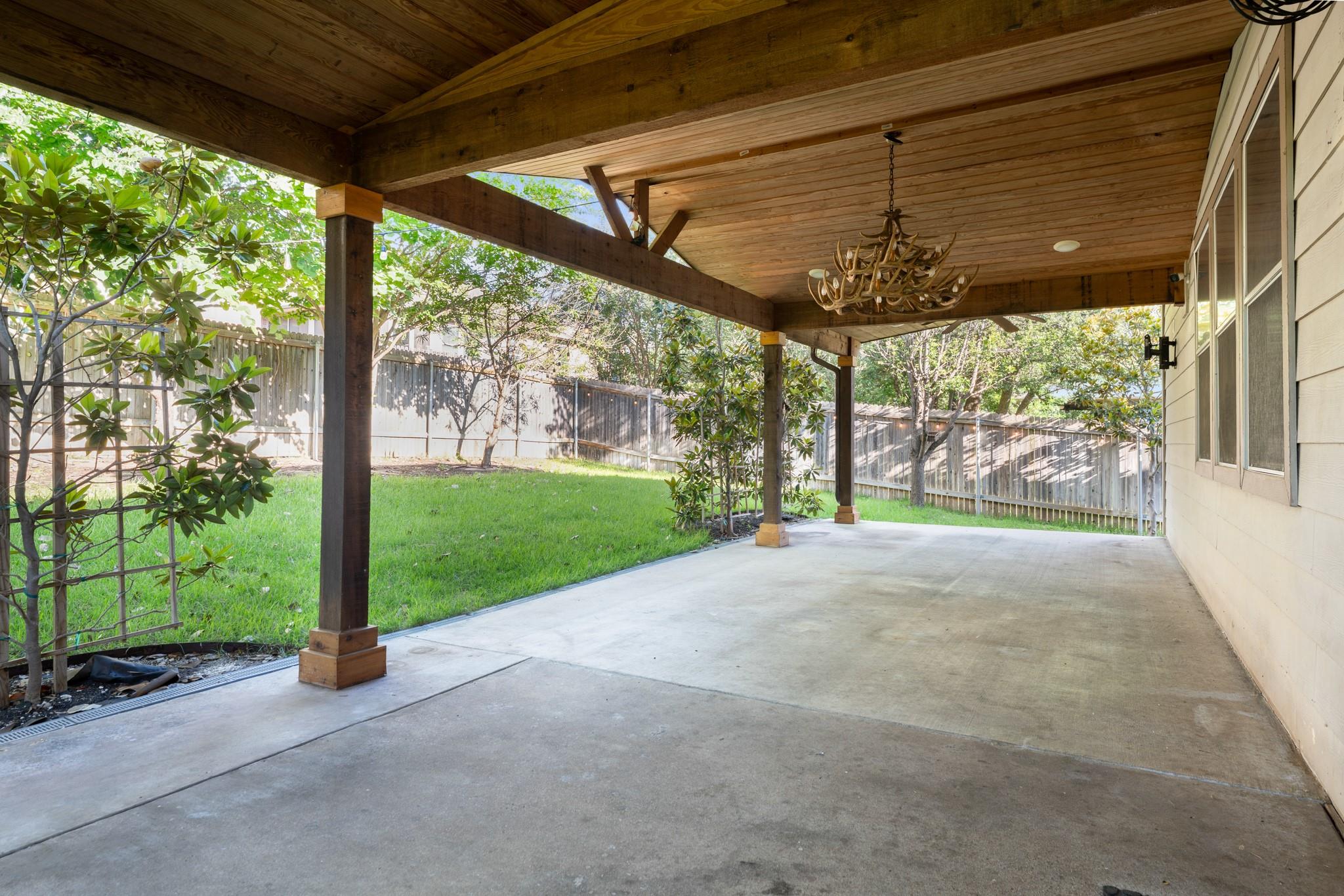 411 Olmos Dr, Leander, TX 78641